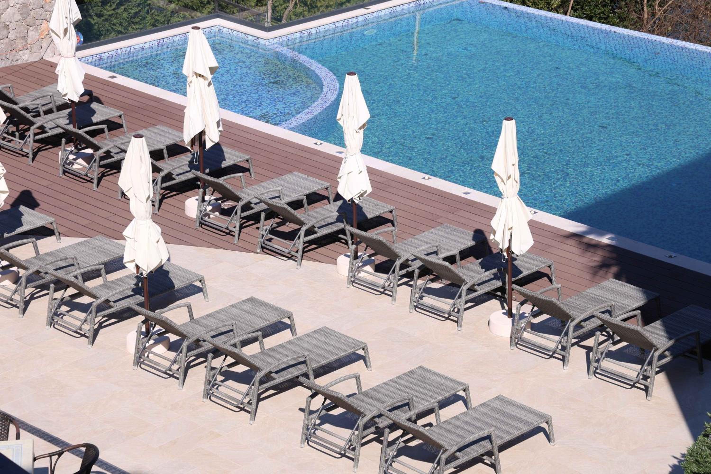 Deluxe Two Bedroom Apartment with Balcony and Sea View (4+1) photo 3