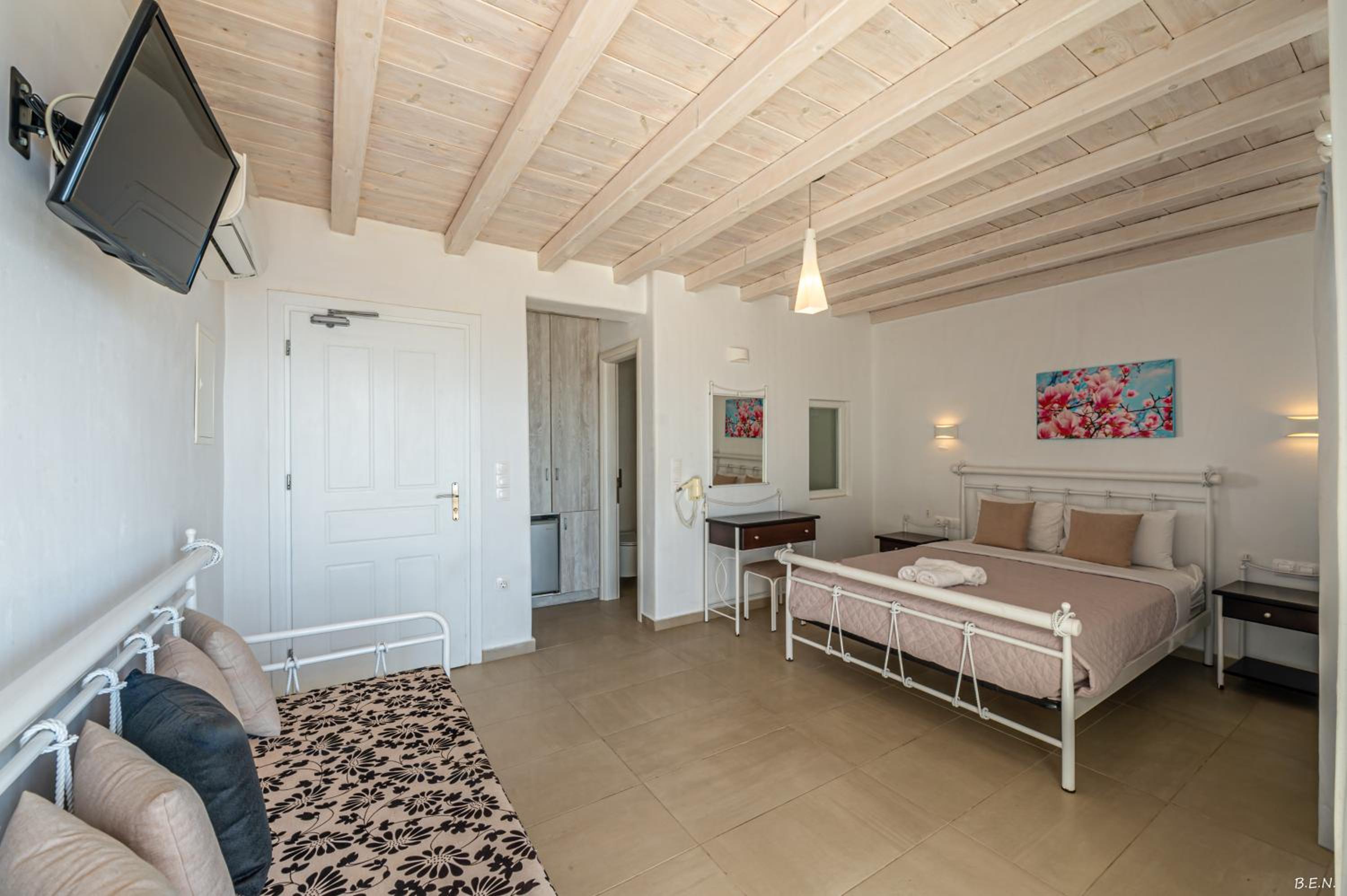 Deluxe Double or Twin Room with Sea View photo 3