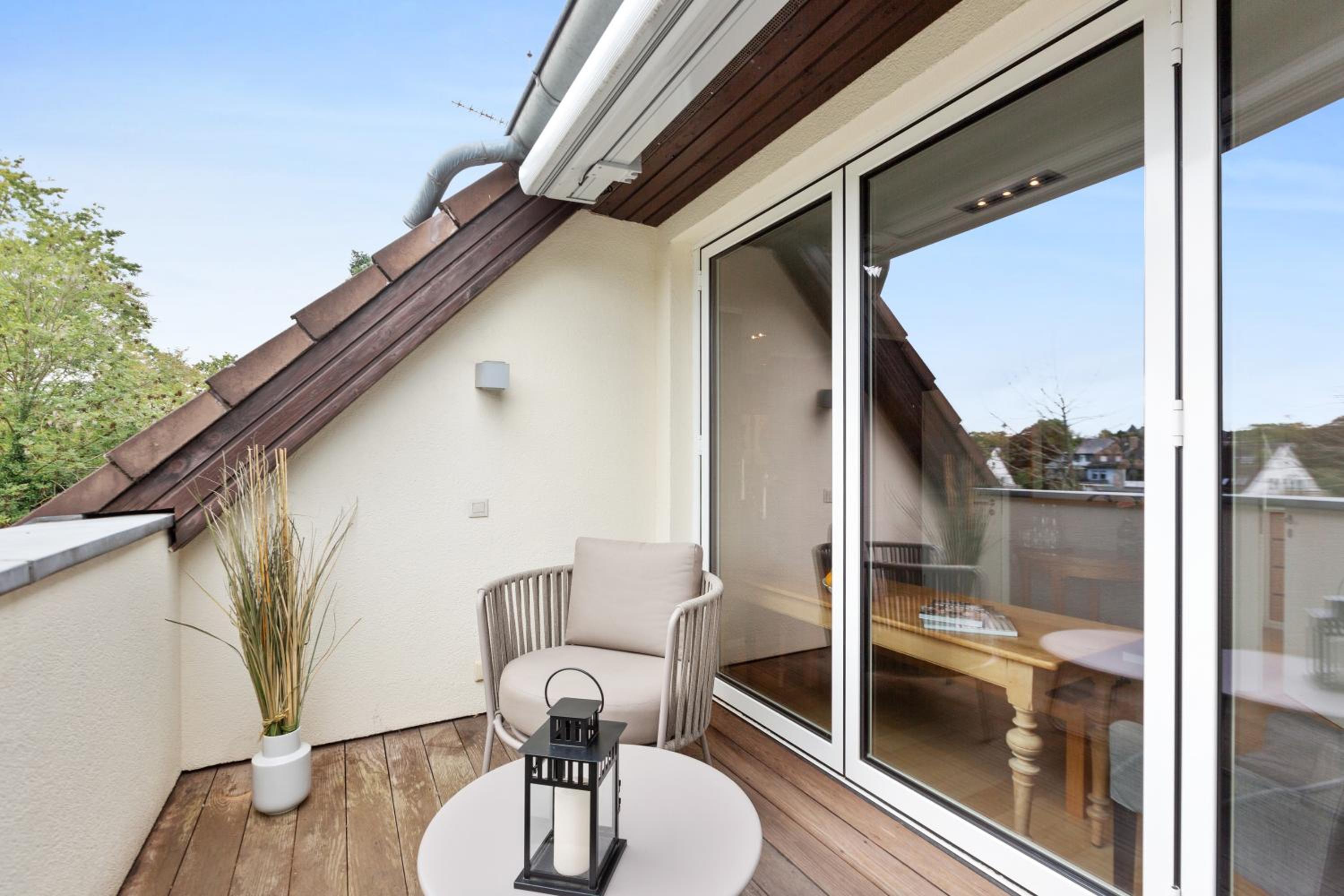 Studio with Balcony photo 2