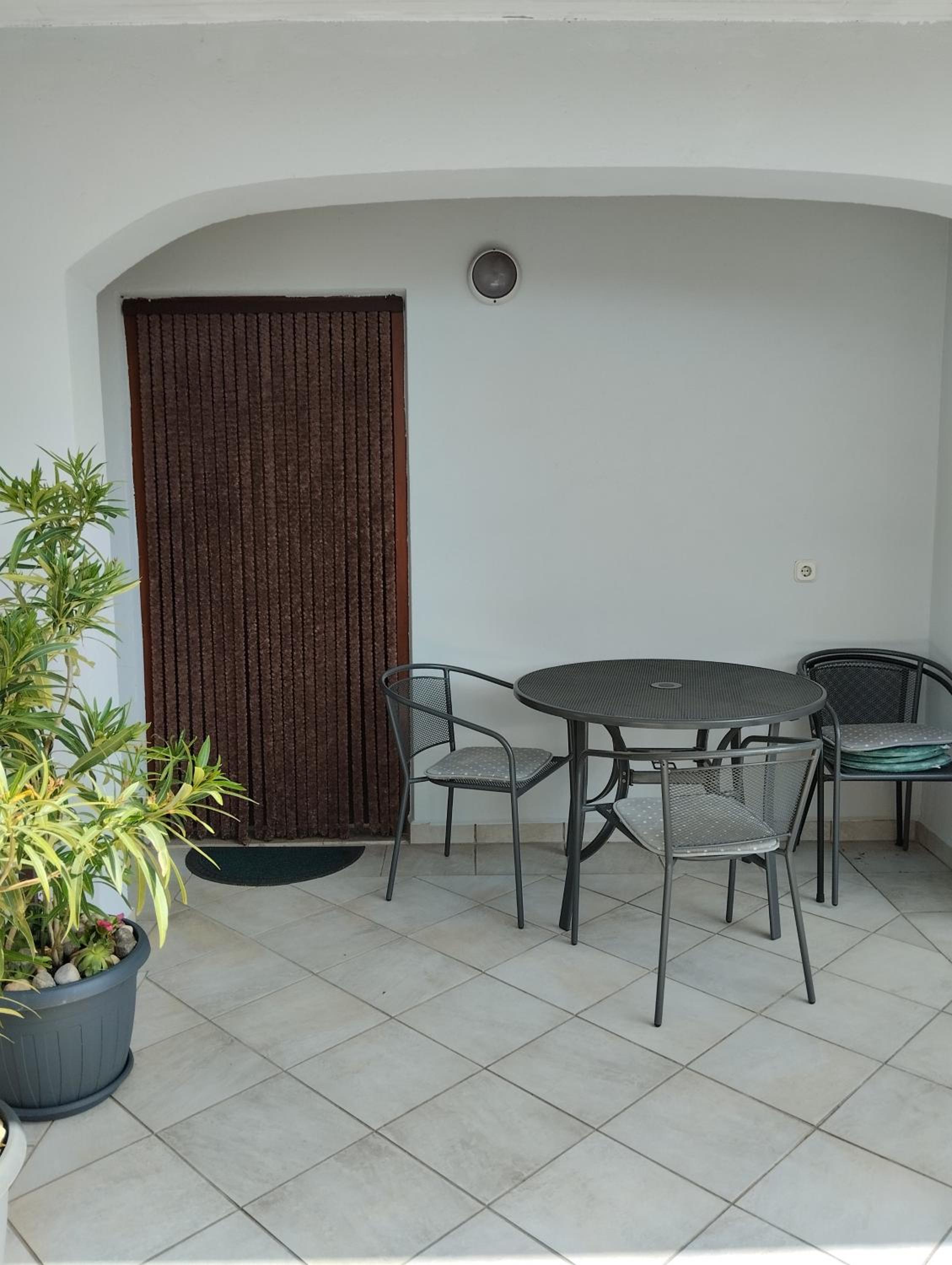 Apartment - Photo 11