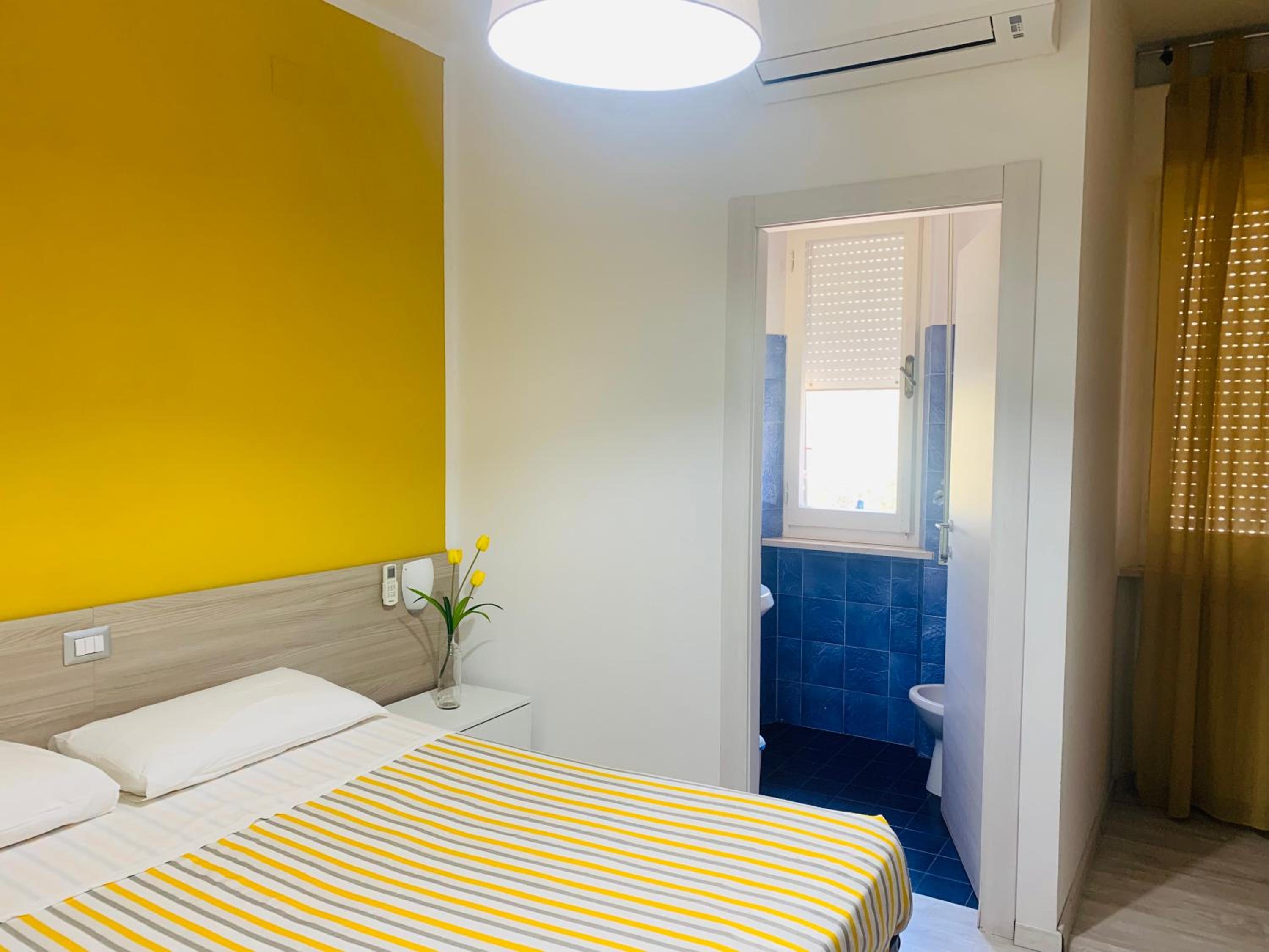 Economy Double Room photo 3