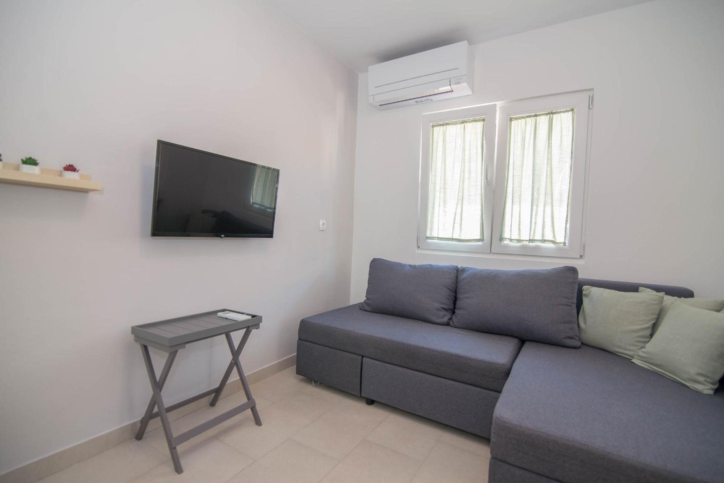 Apartment photo 1