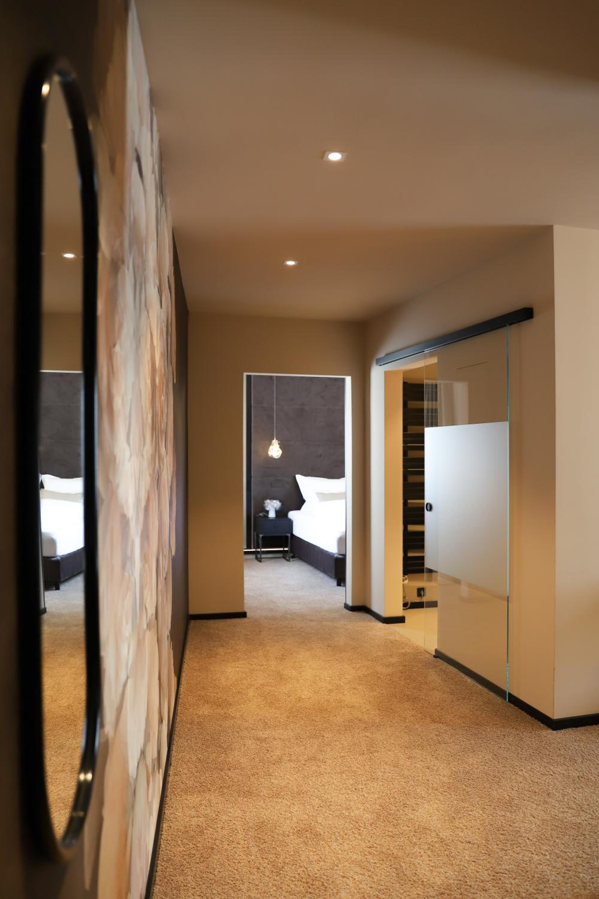 Deluxe Suite photo 3