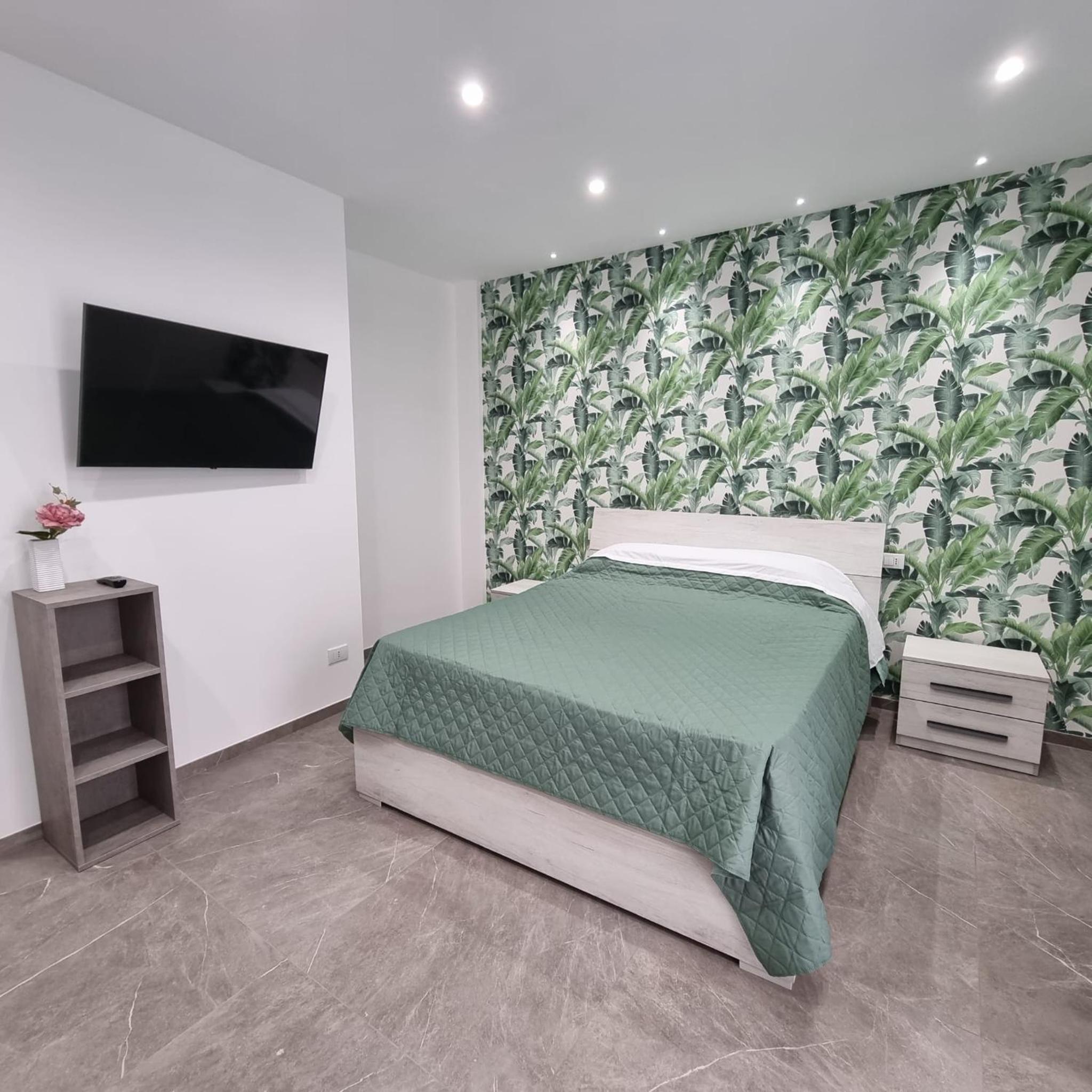 Deluxe King Room photo 3