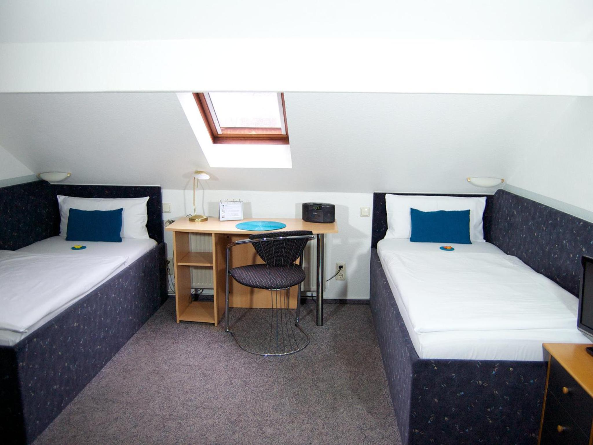 Studio Apartment - Photo 3