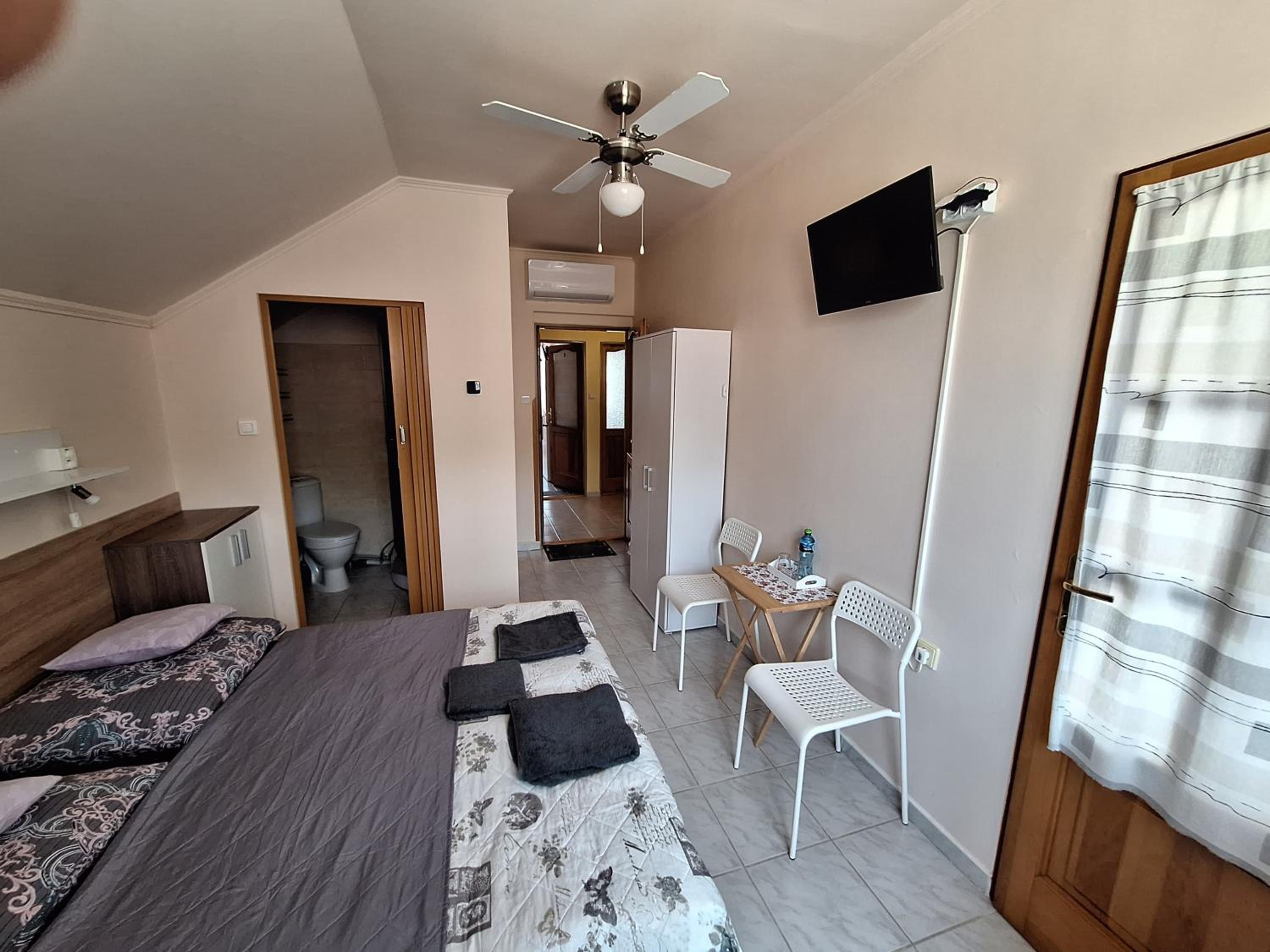 Deluxe Double or Twin Room with Balcony photo 2