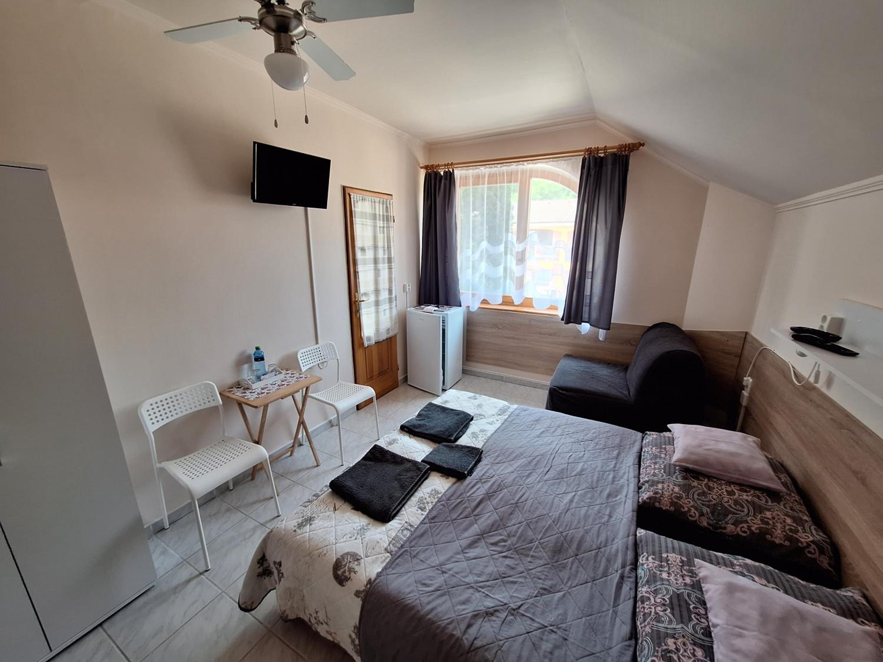 Deluxe Double or Twin Room with Balcony photo 3