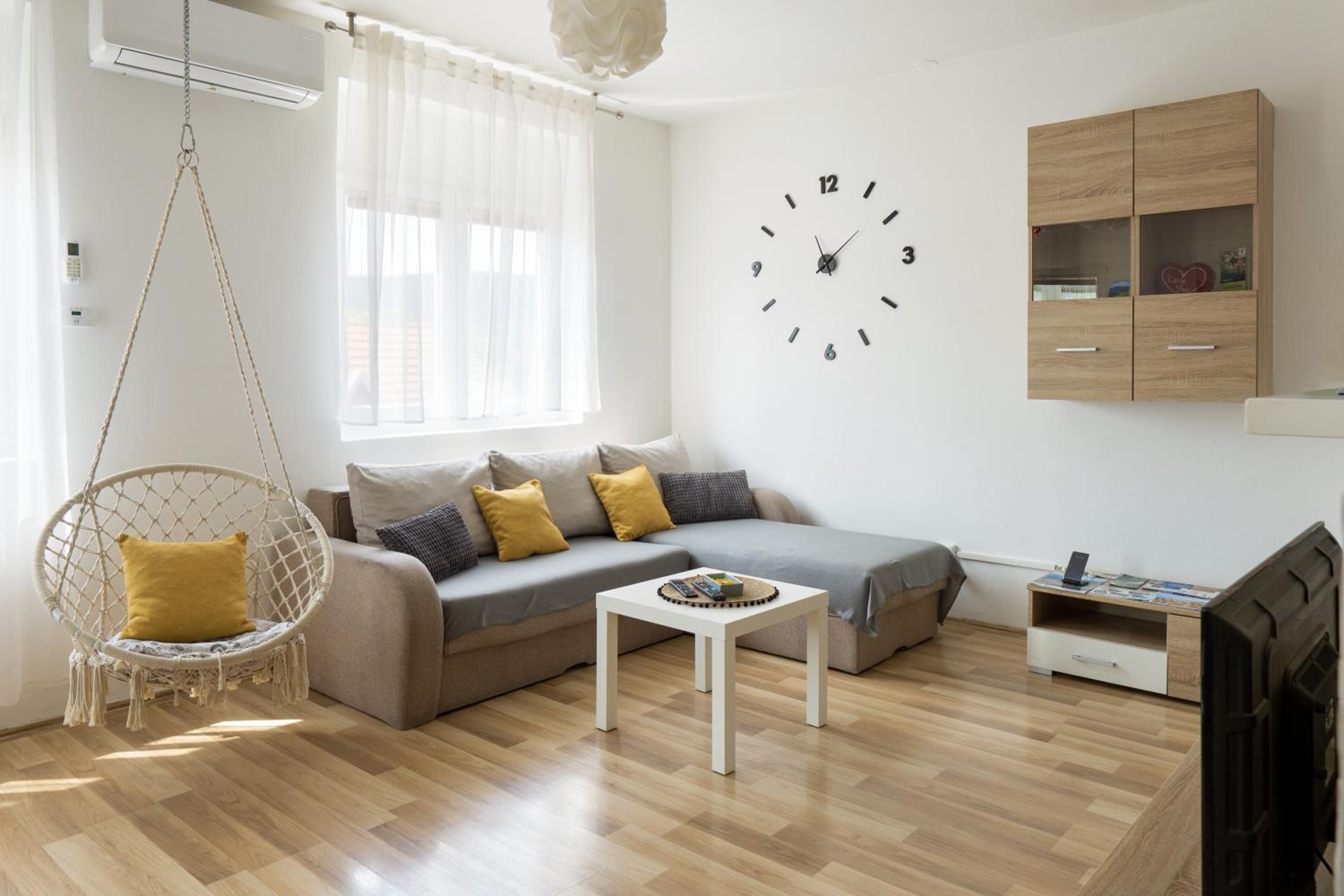 One-Bedroom Apartment - Photo 57