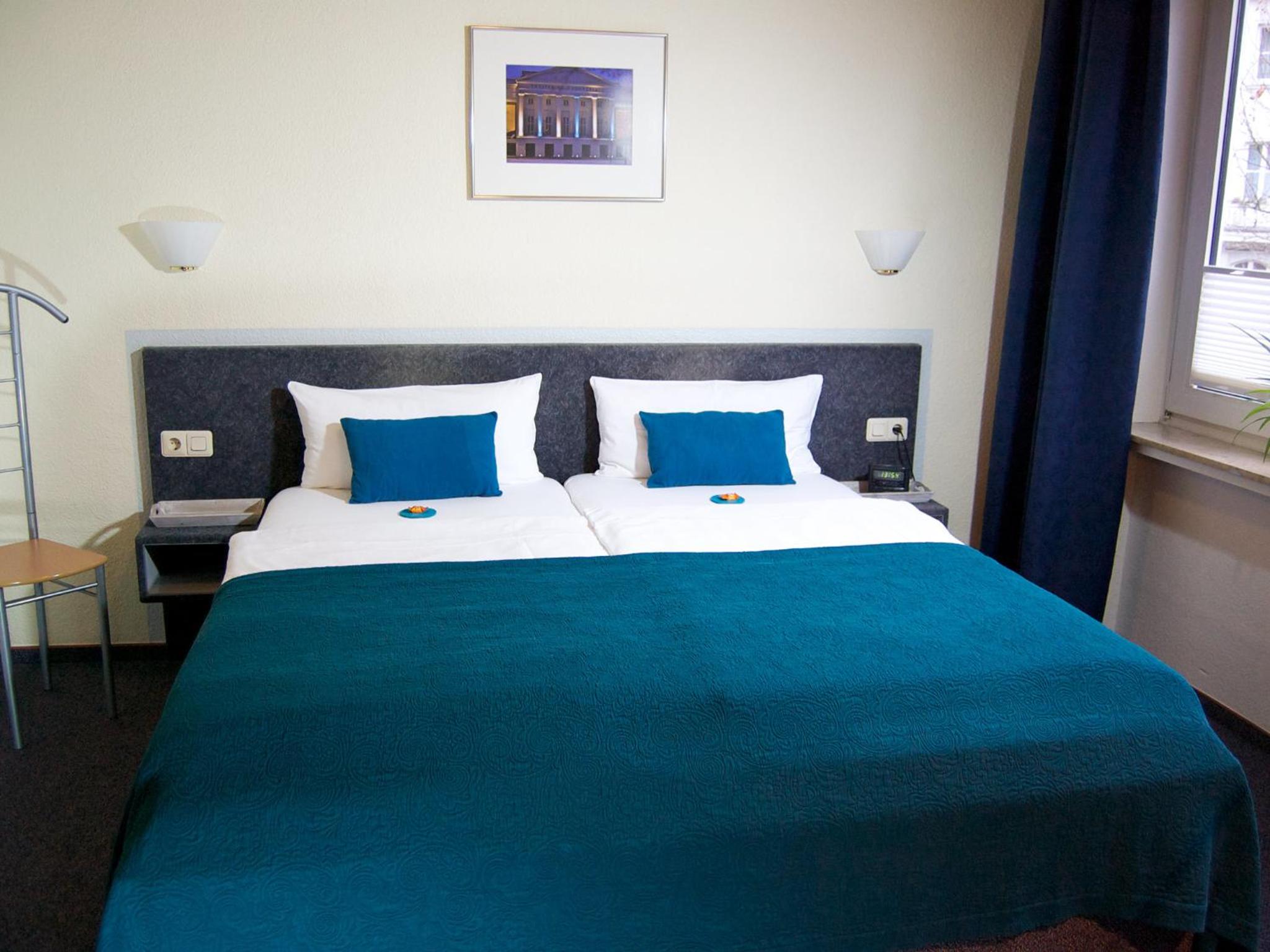 Double Room - Photo 5