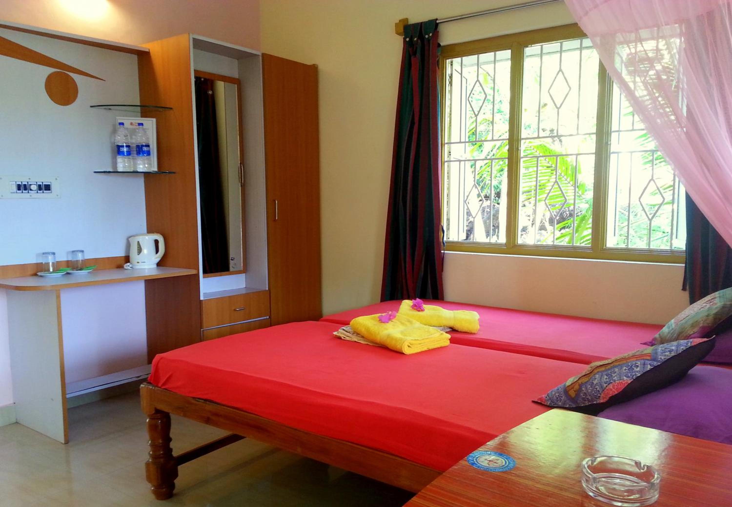 Standard Double or Twin Room  - Photo 4