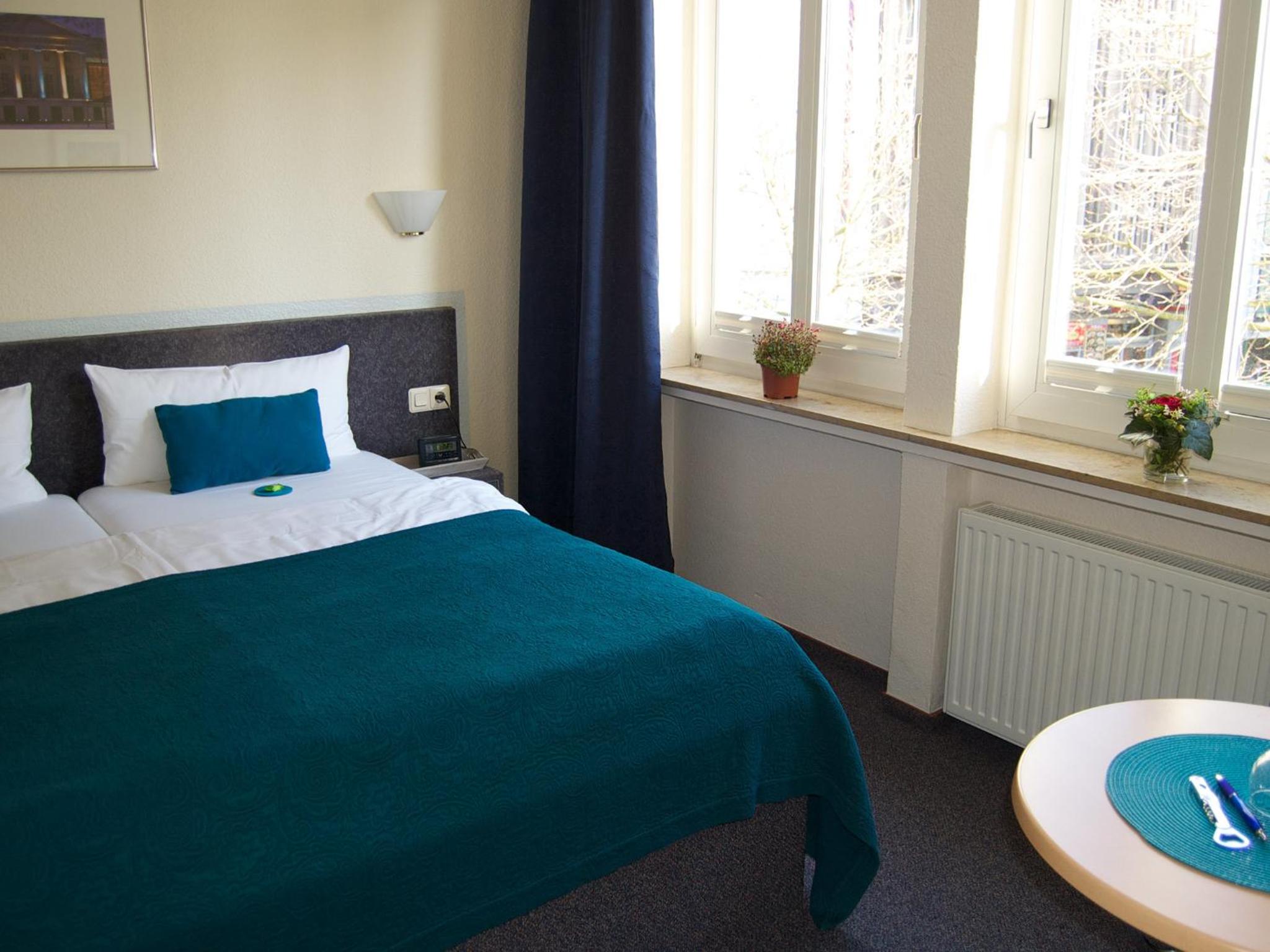 Double Room - Photo 6