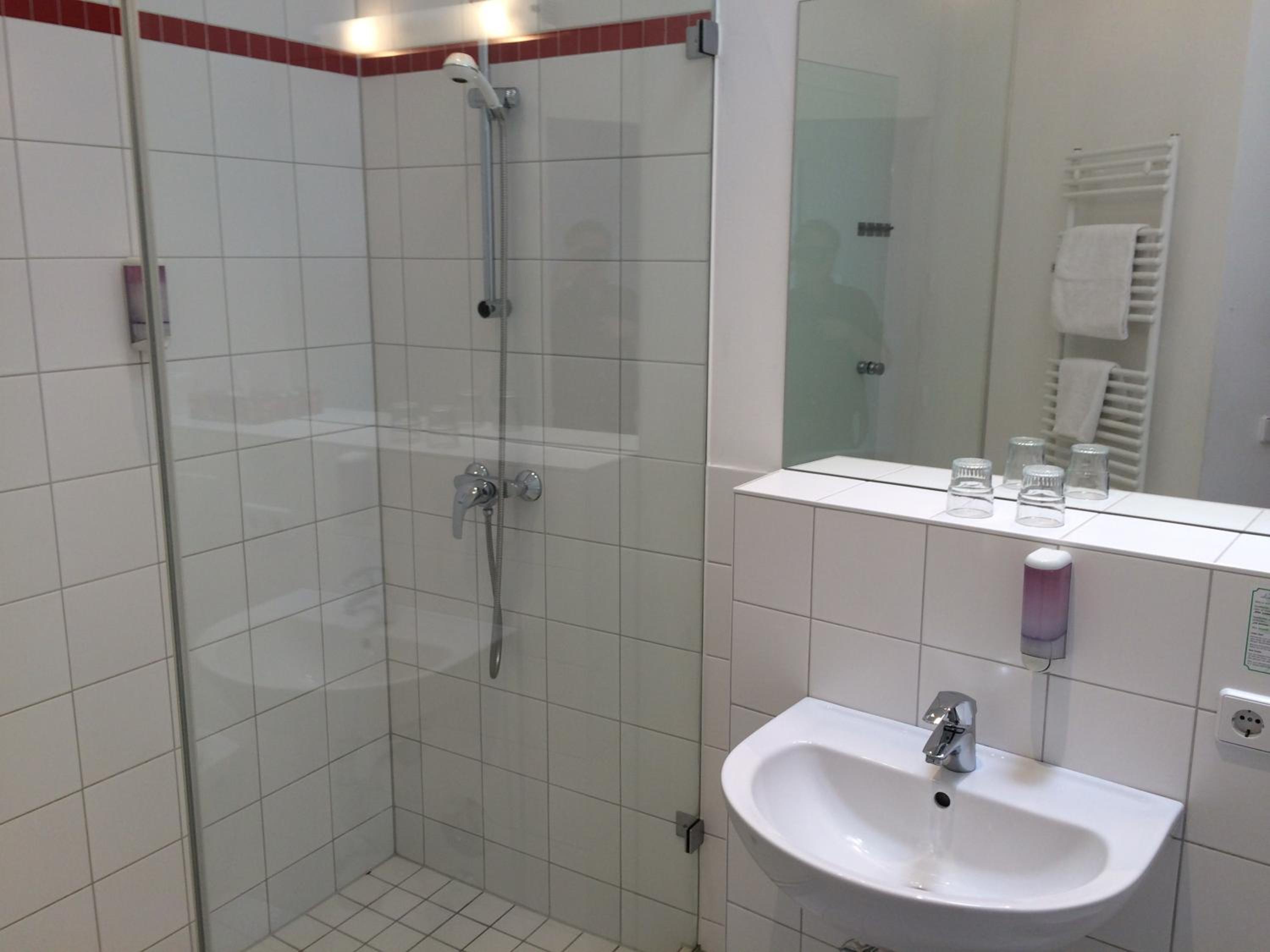 Double Room With Shared Bathroom photo 3