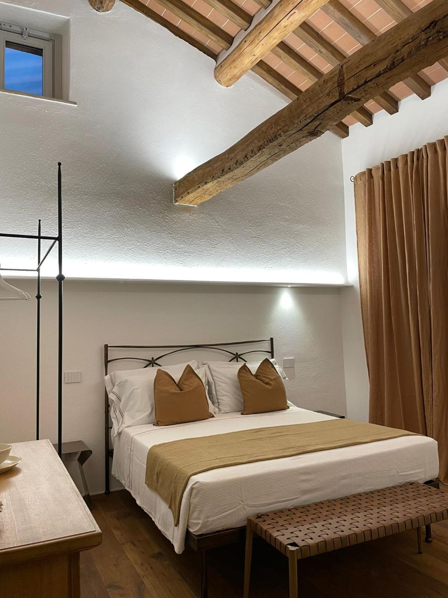 Deluxe Room - Photo 42