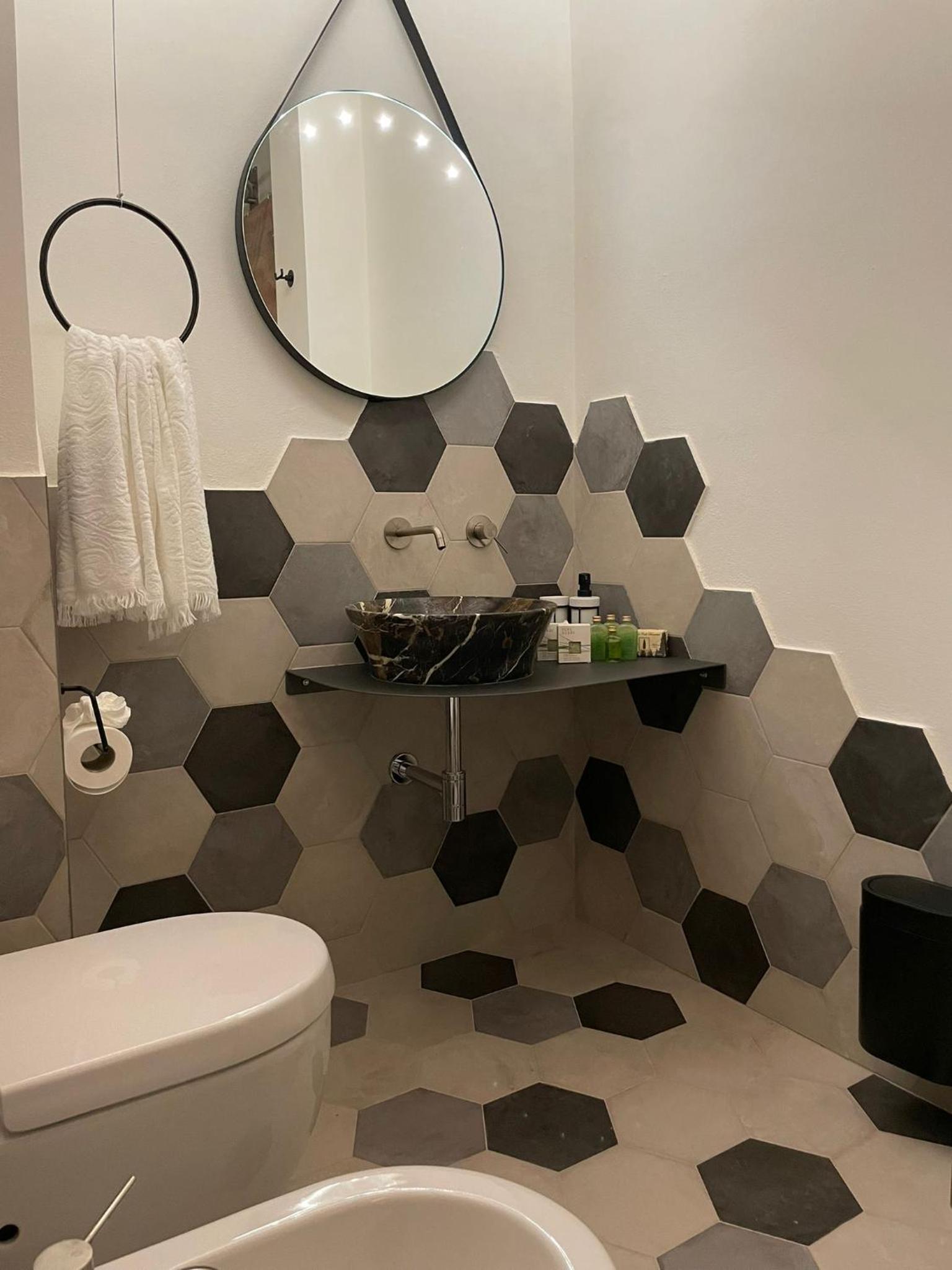 Deluxe Double or Twin Room - Photo 3