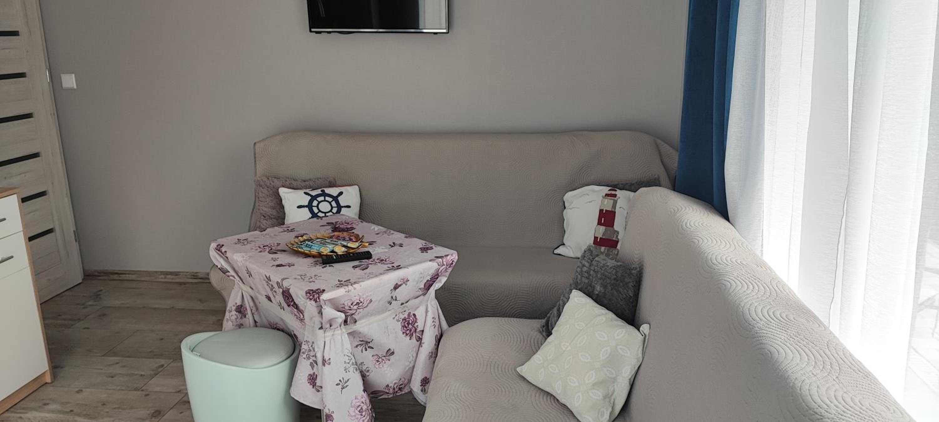 Quadruple Room with Private Bathroom - Photo 1