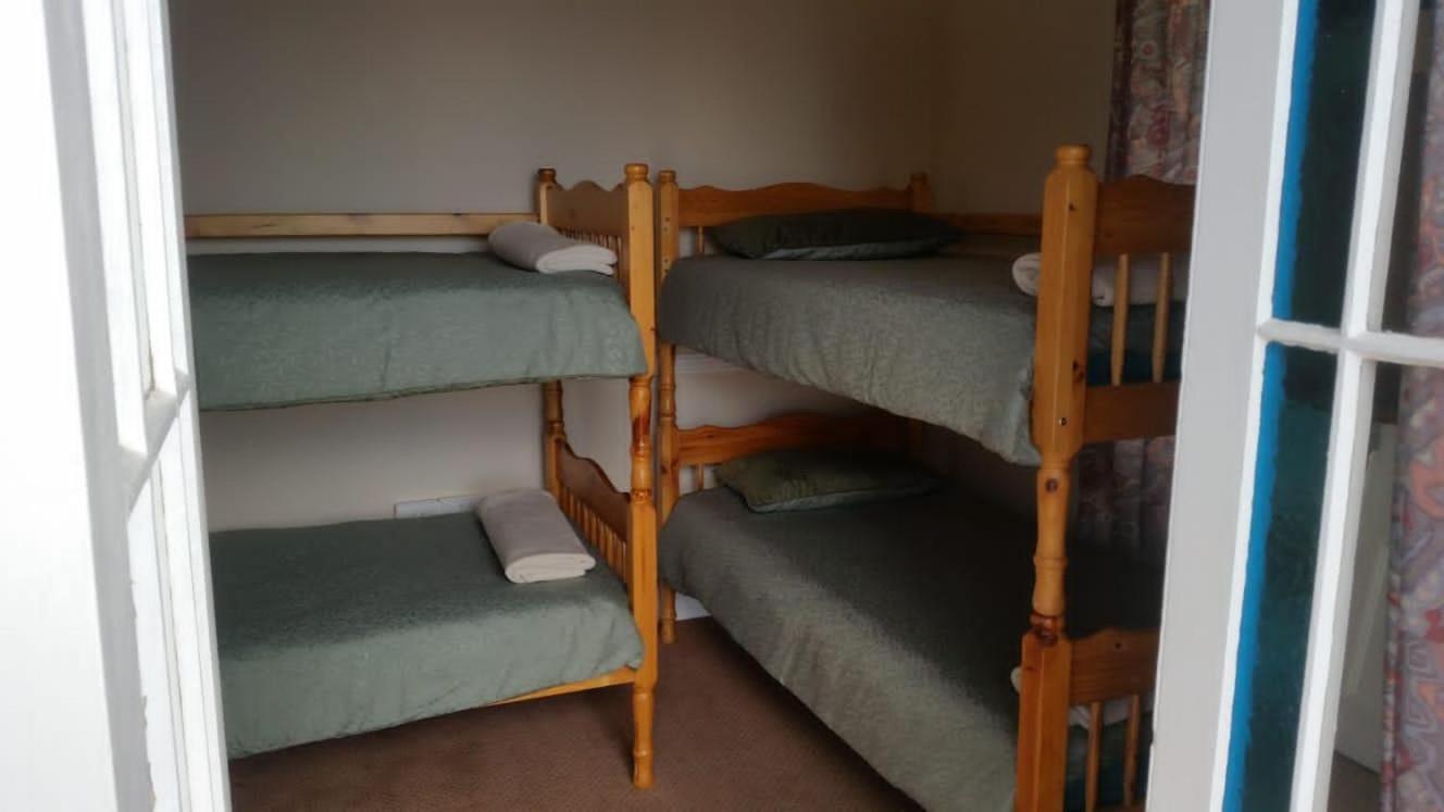 4-Bed Mixed Dormitory Room photo 1