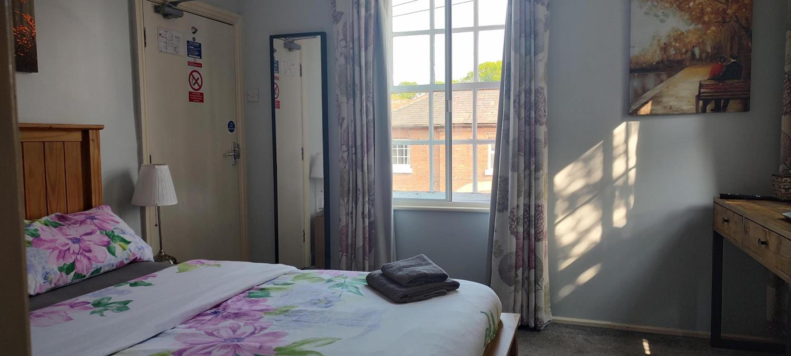 Standard Double Room photo 2