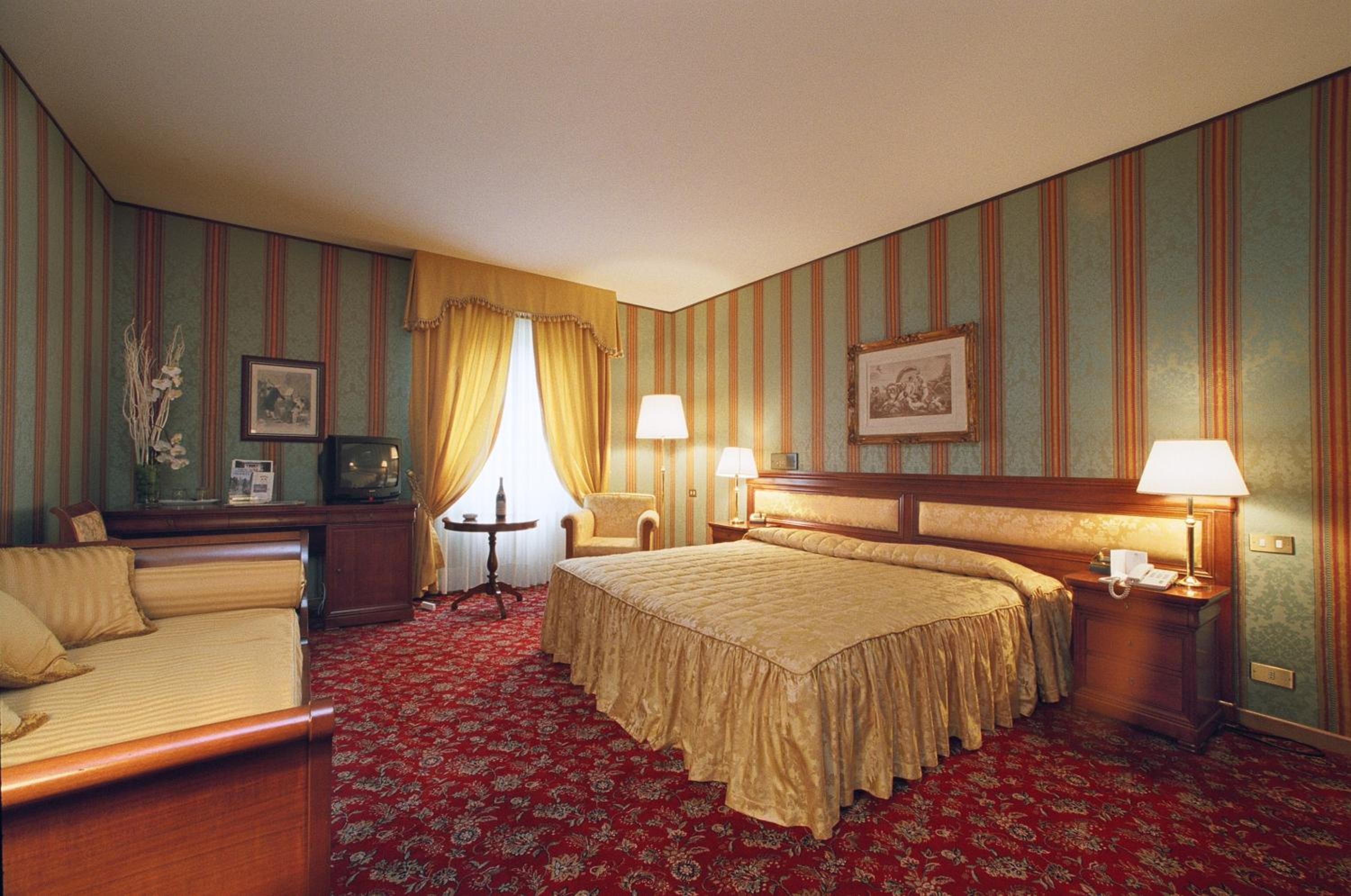 Triple Room - Photo 6