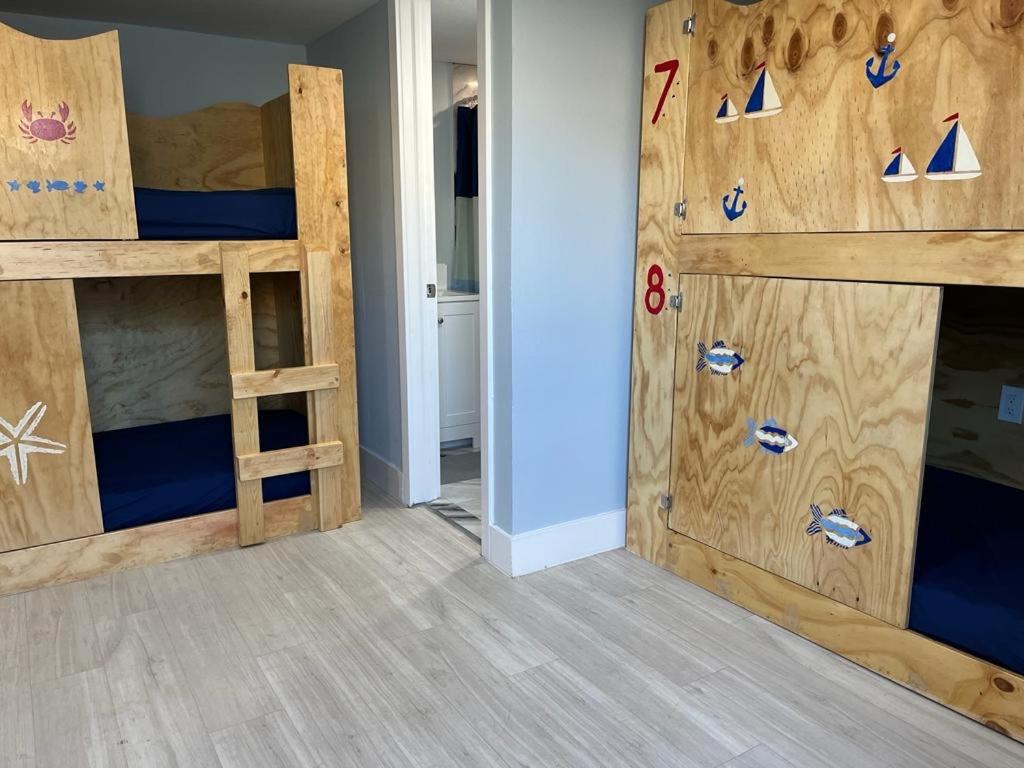 Single Bed in 4-Bed Dormitory Room photo 2
