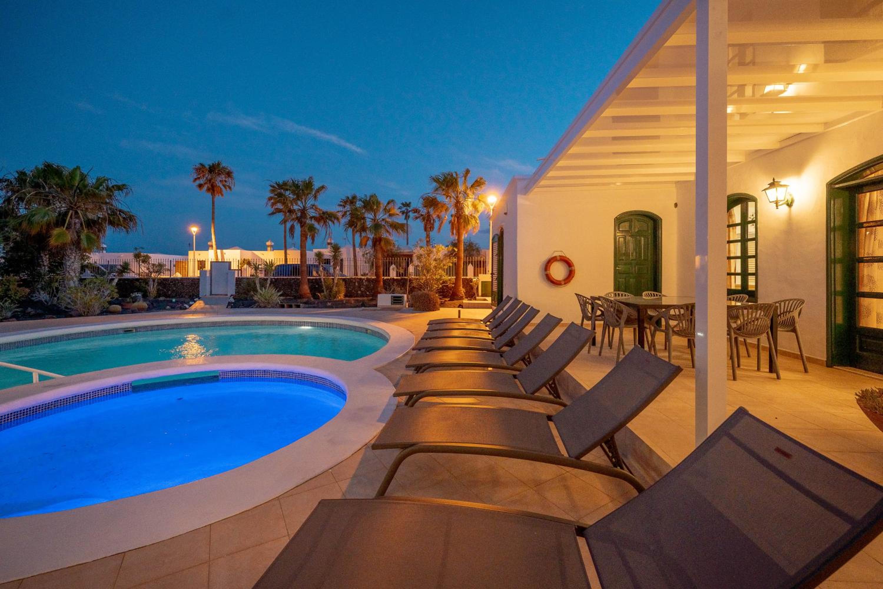 Villa photo 3