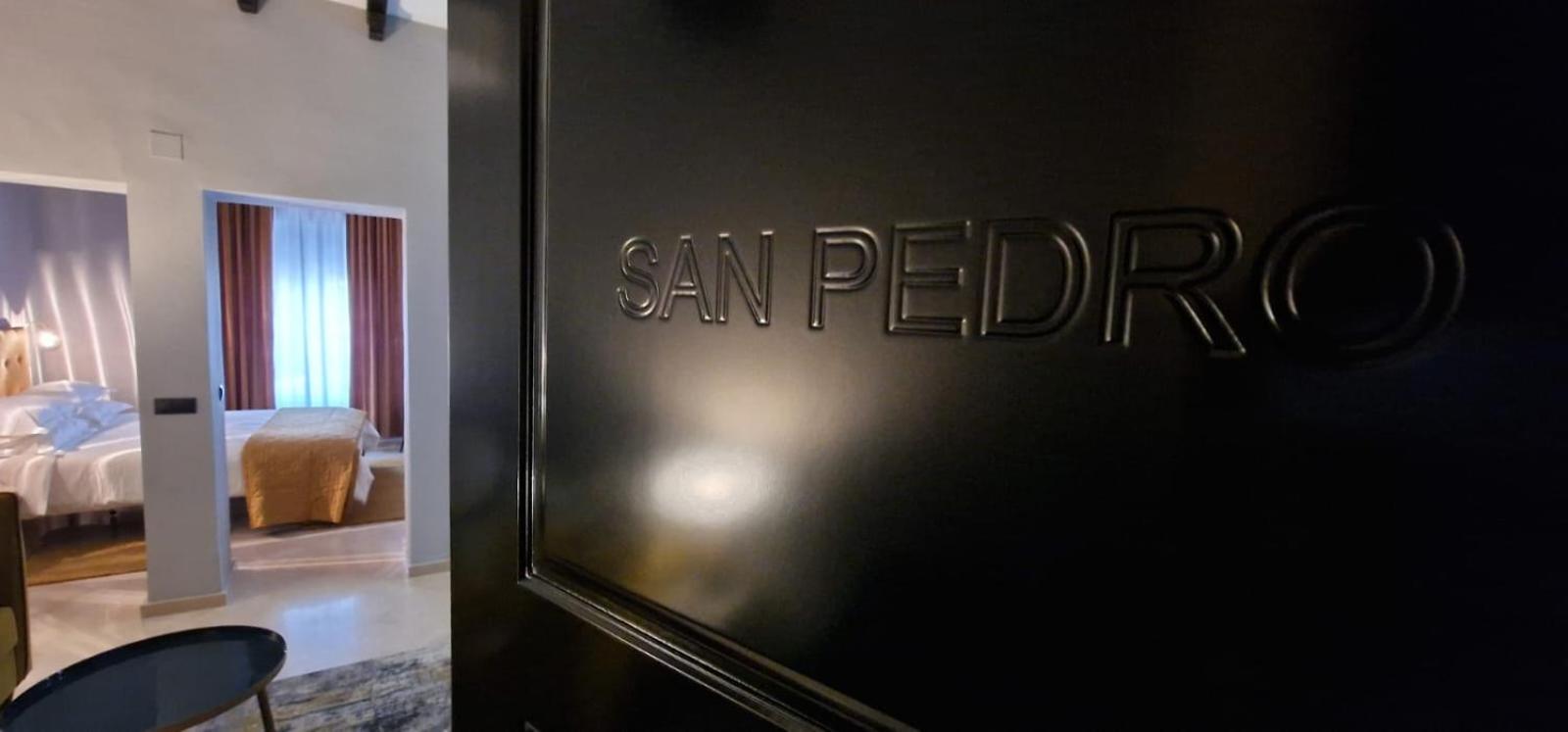 Executive Suite - Photo 7
