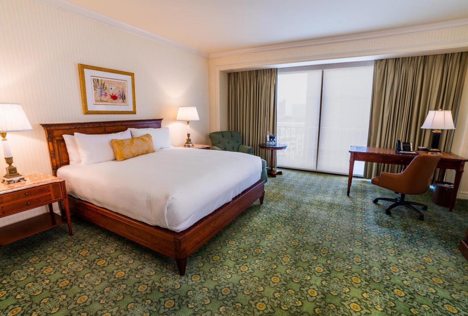 Deluxe King Room - Photo 6