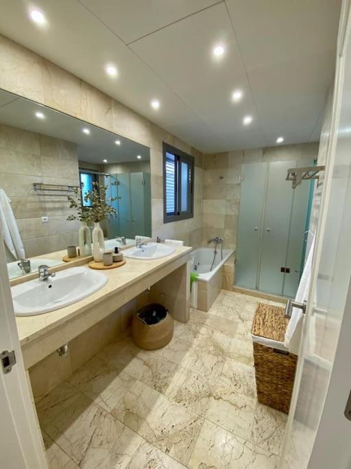 Villa photo 3