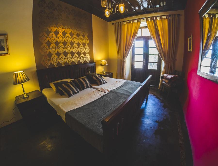 Double or Twin Room with Terrace