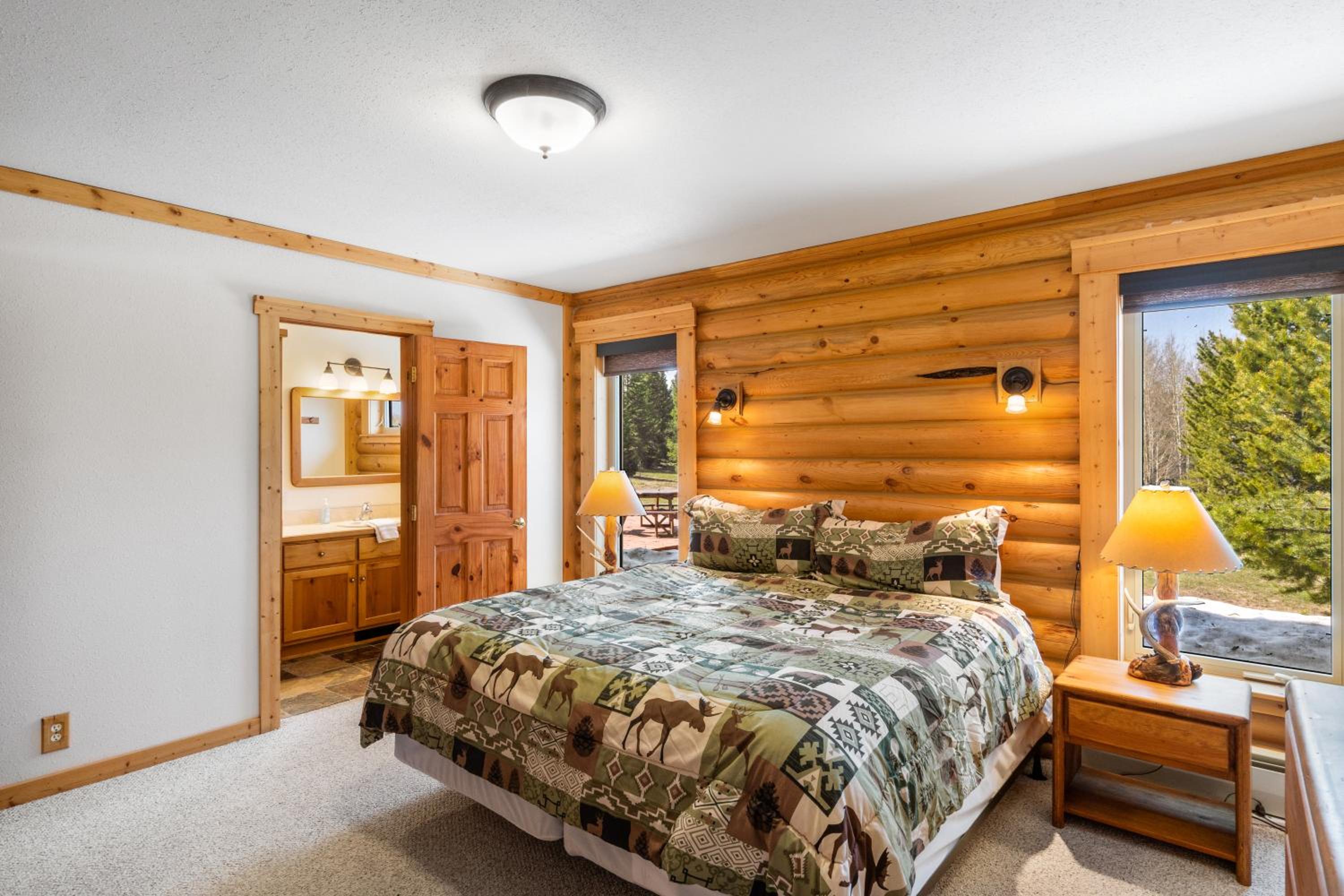 Three-Bedroom House photo 1