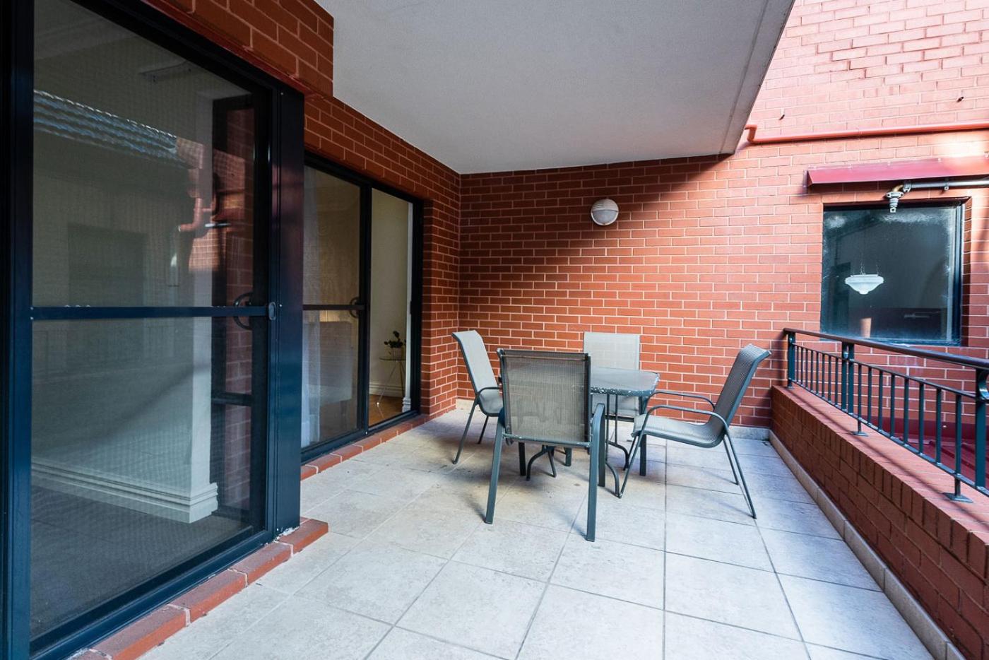 Apartment with Terrace photo 3