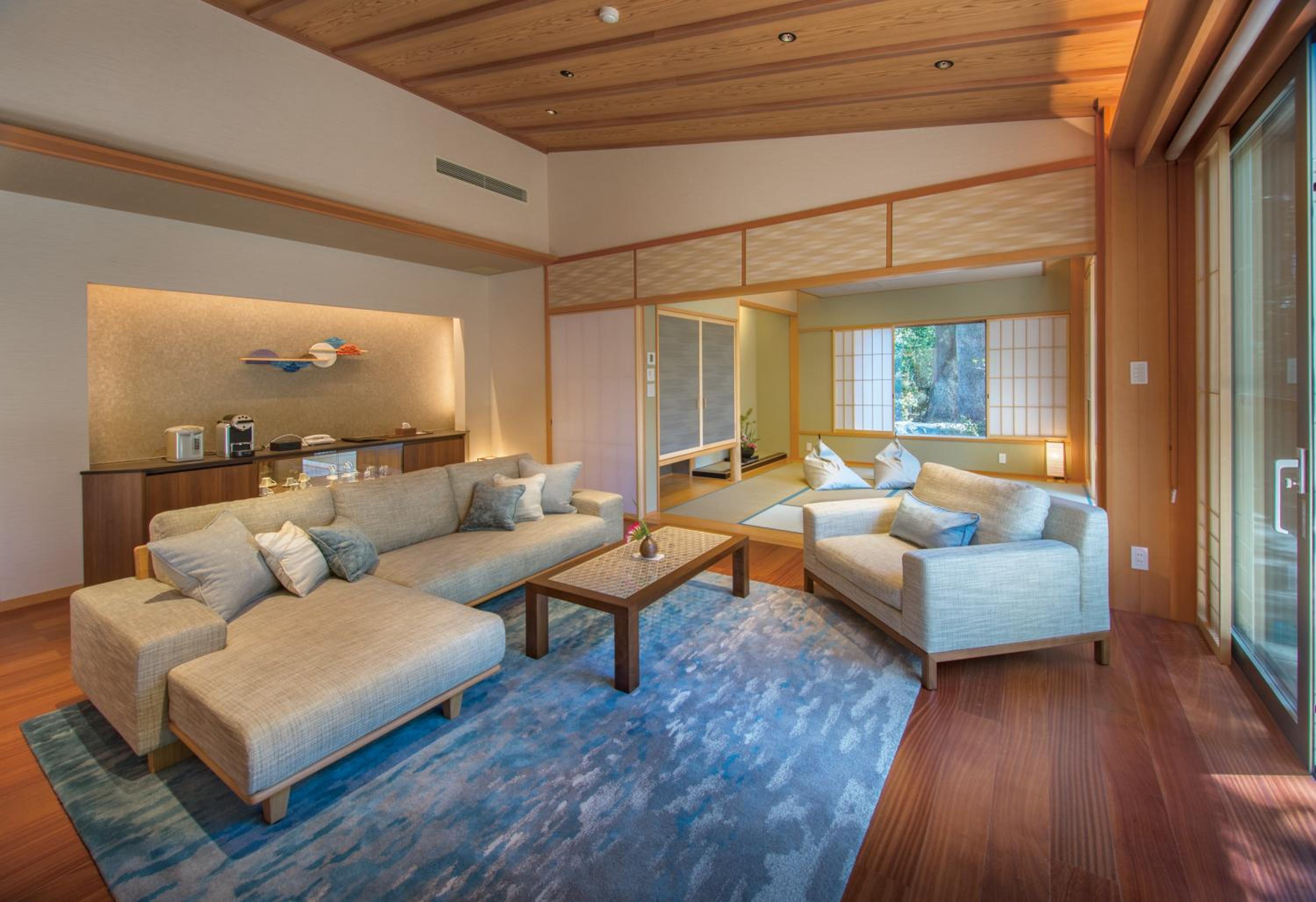 Roomy Villa with Open-Air Bath