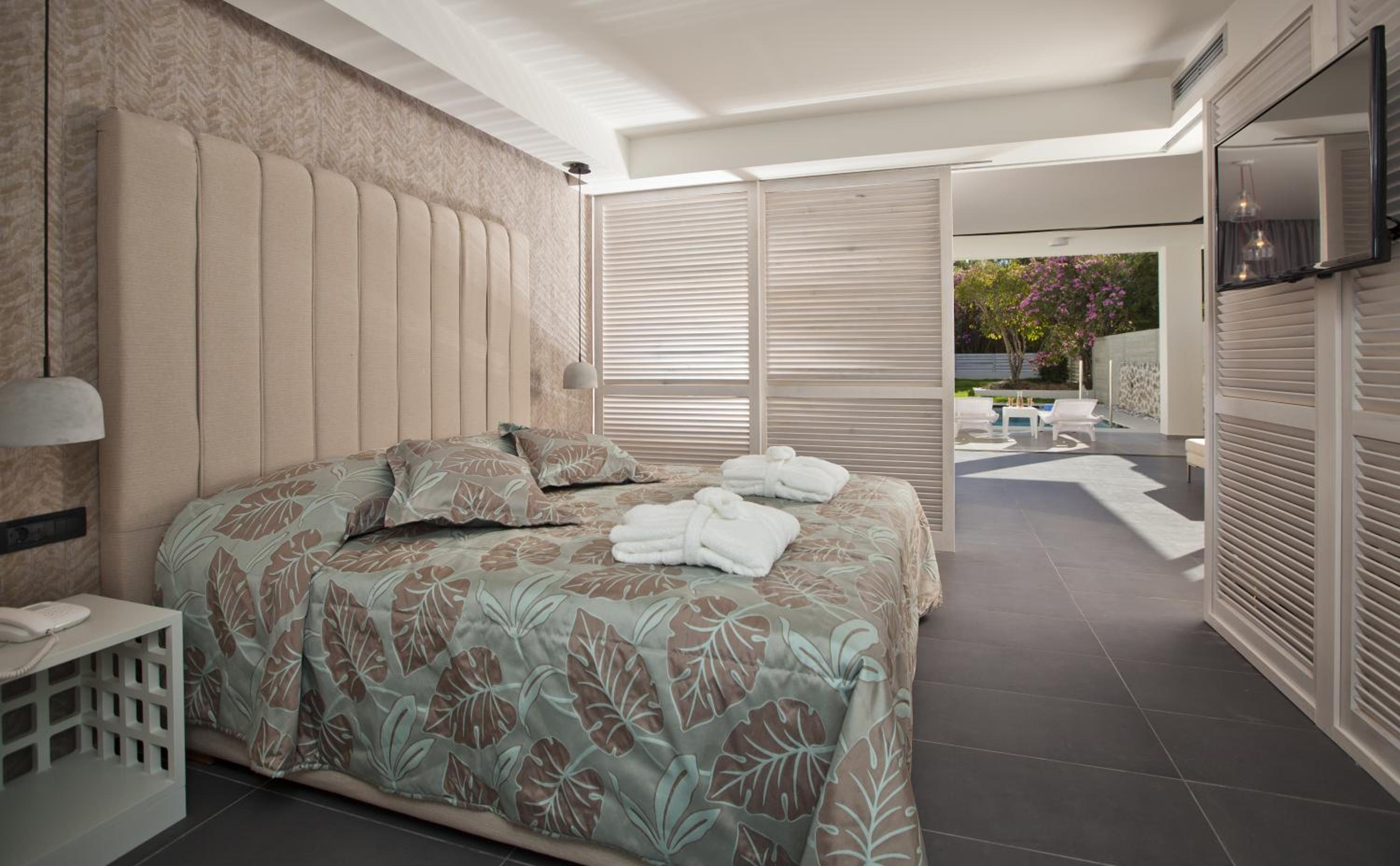 Executive Suite with Private Pool