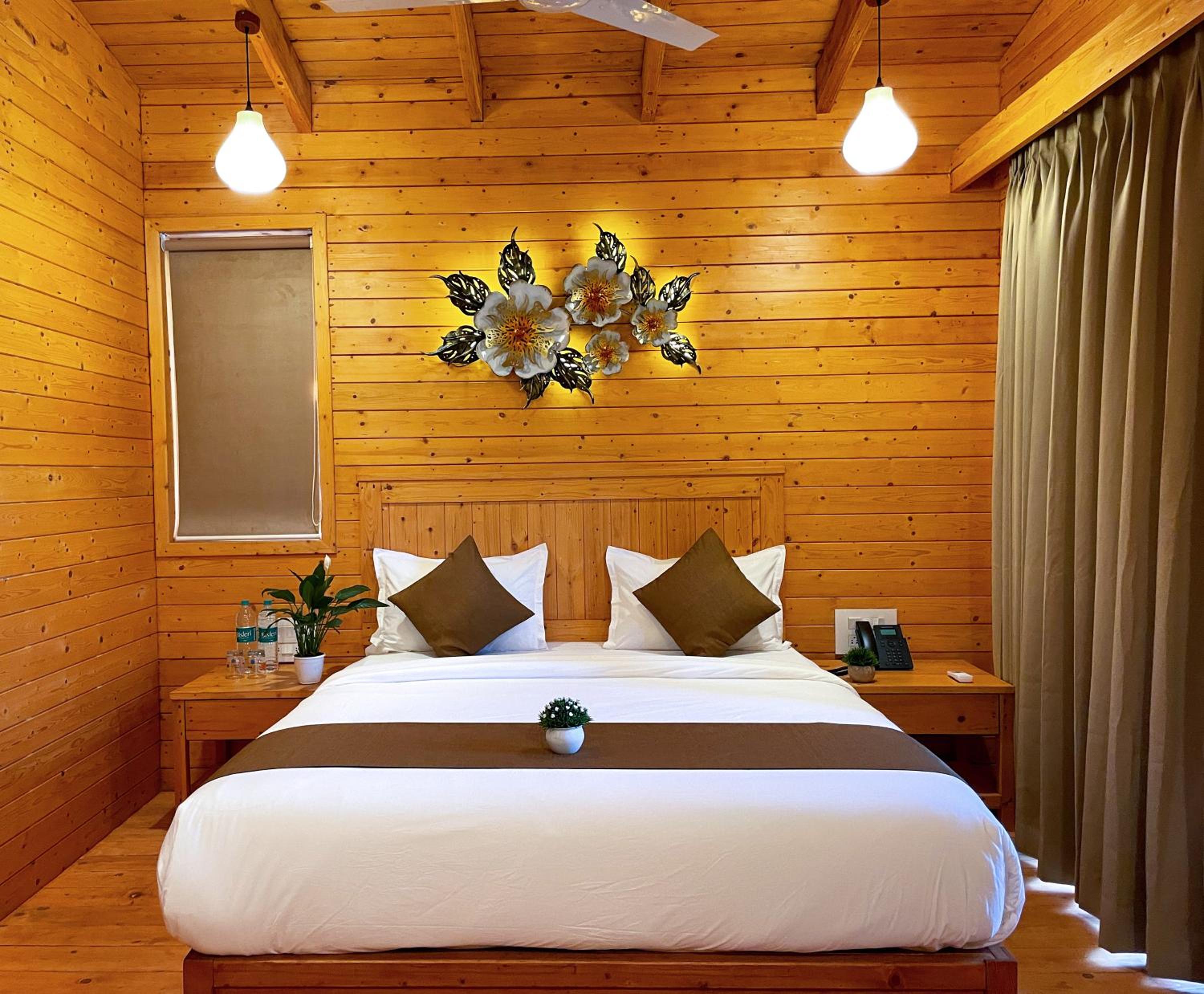 Deluxe Room - Photo 6