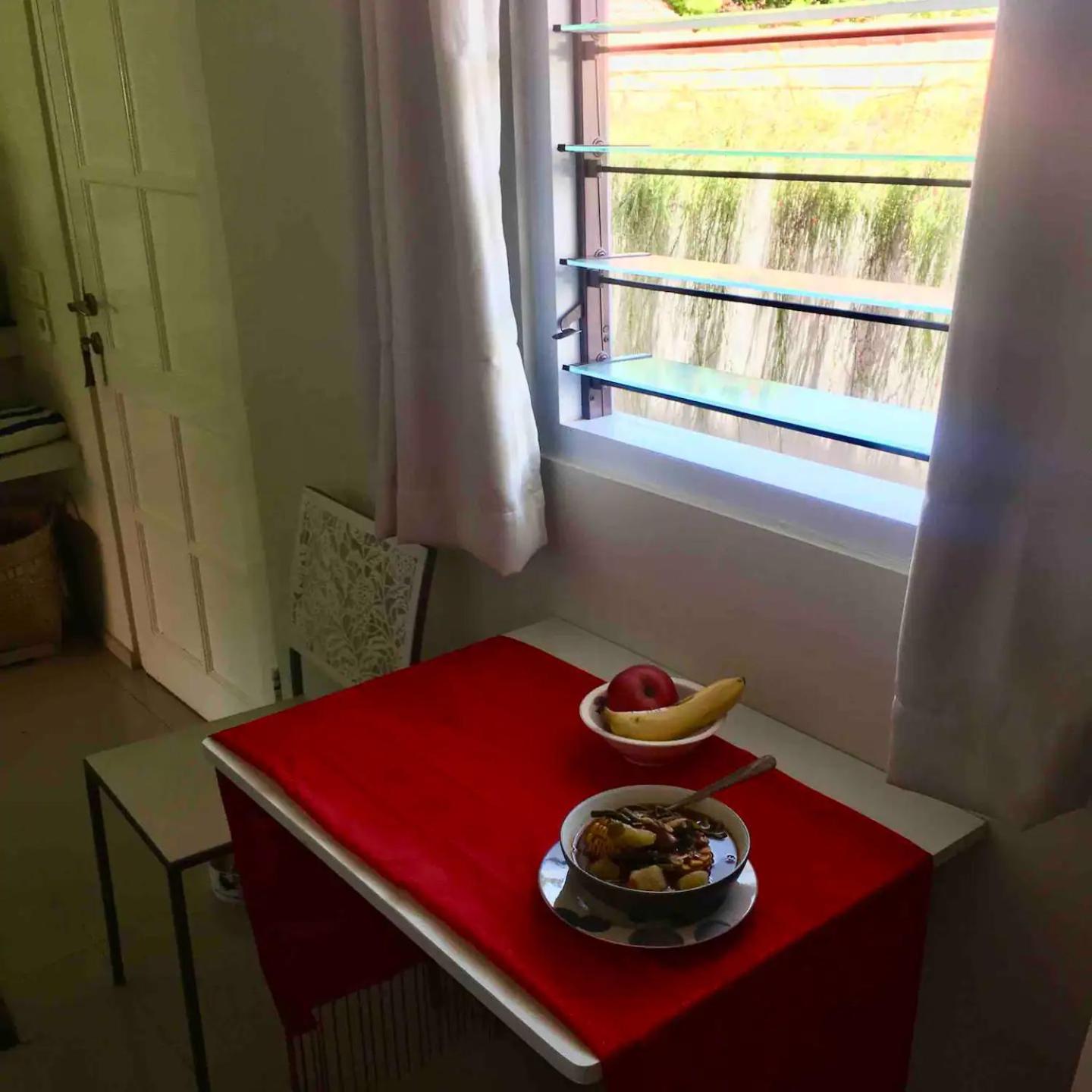 Studio with Balcony - Photo 11