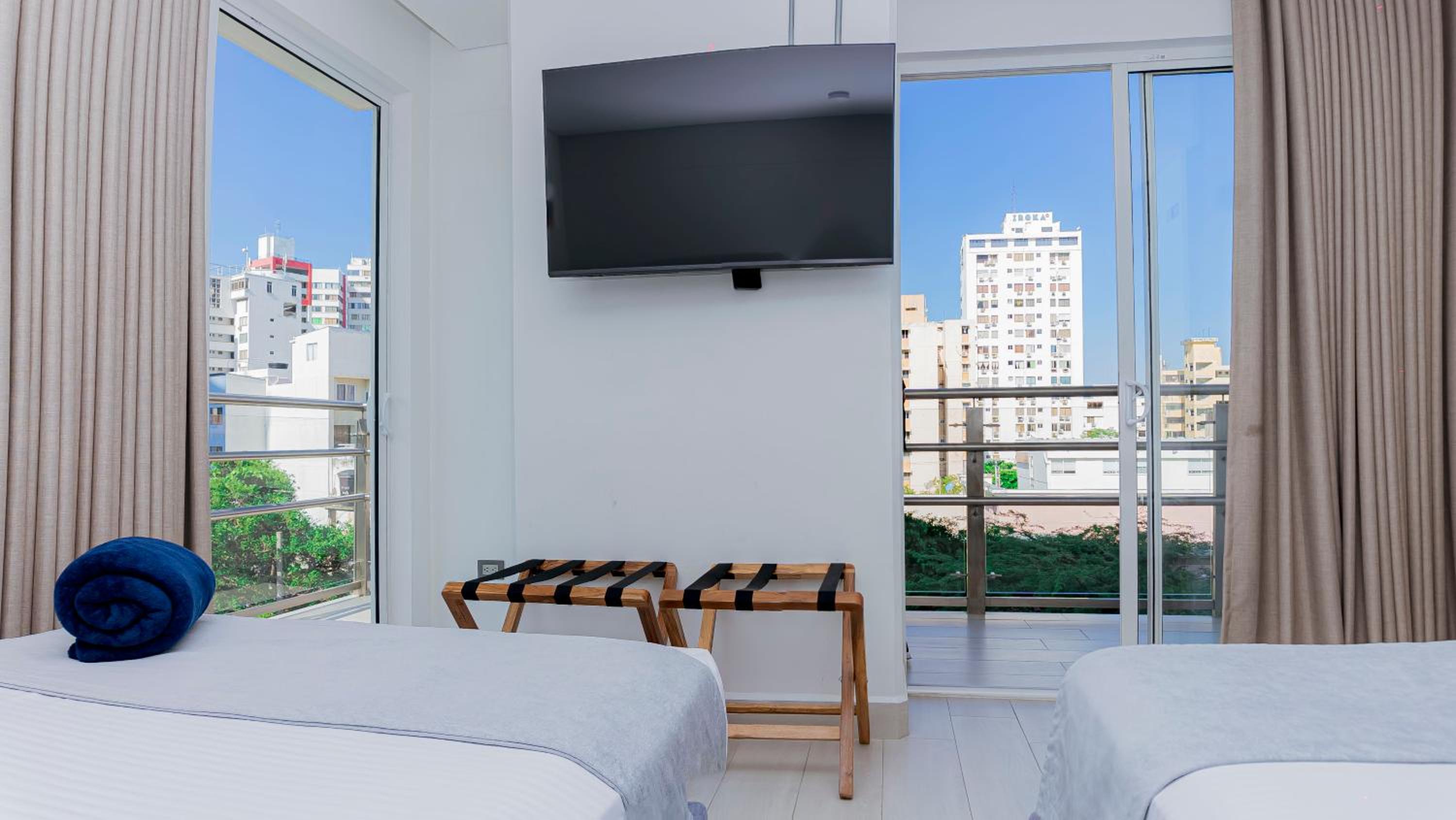 Superior Twin Room with City View photo 1