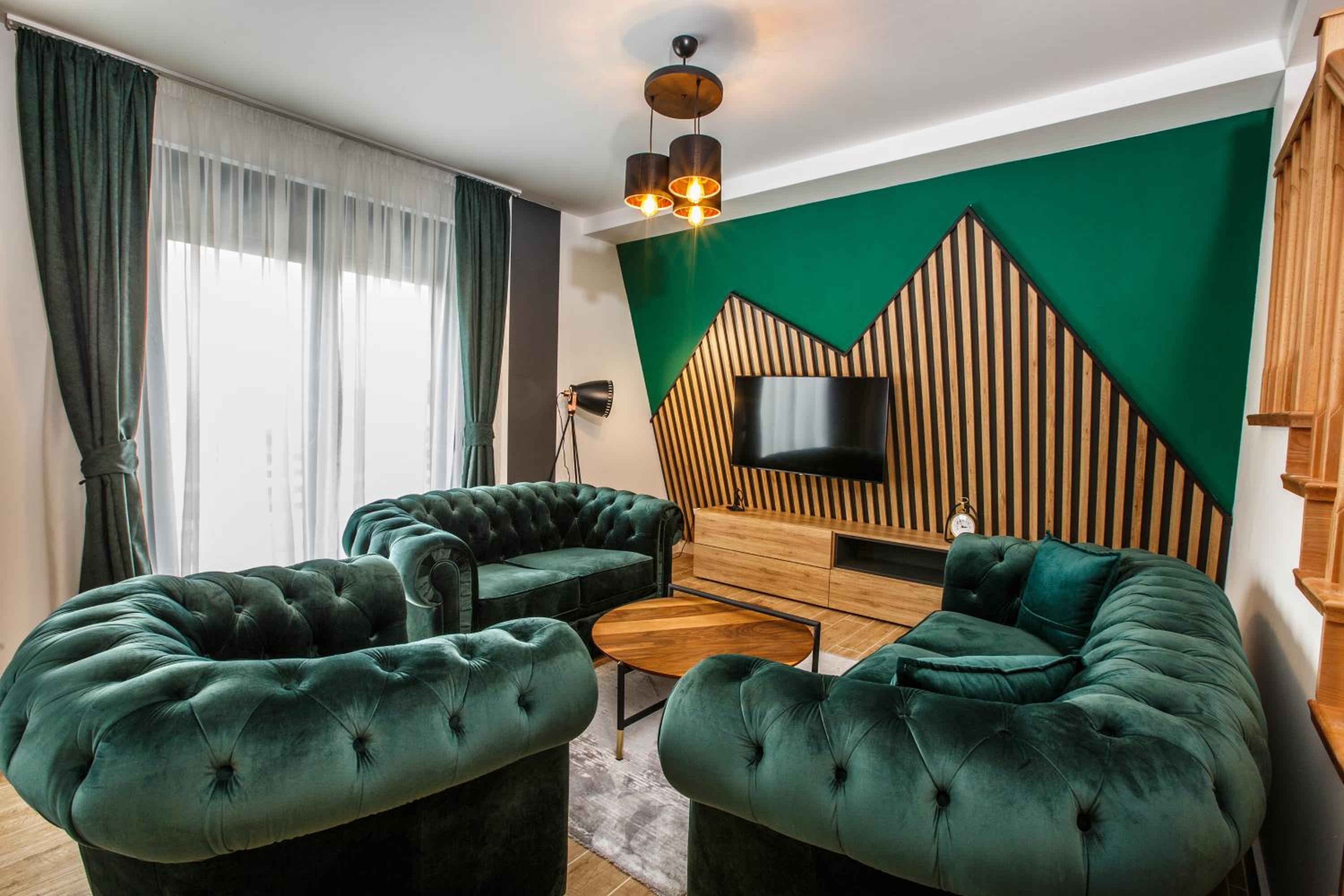 Deluxe Apartment