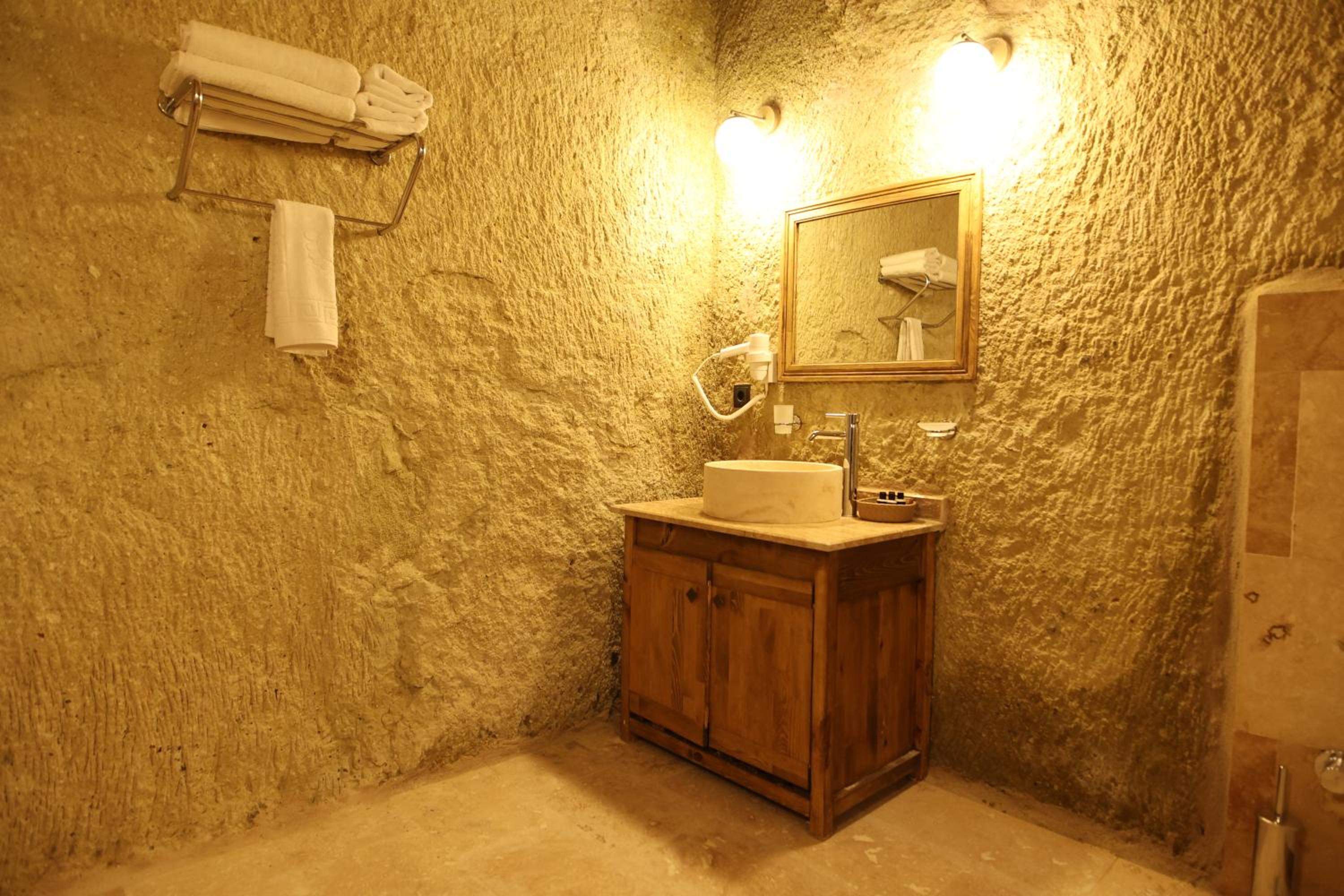 Suite - Photo 6