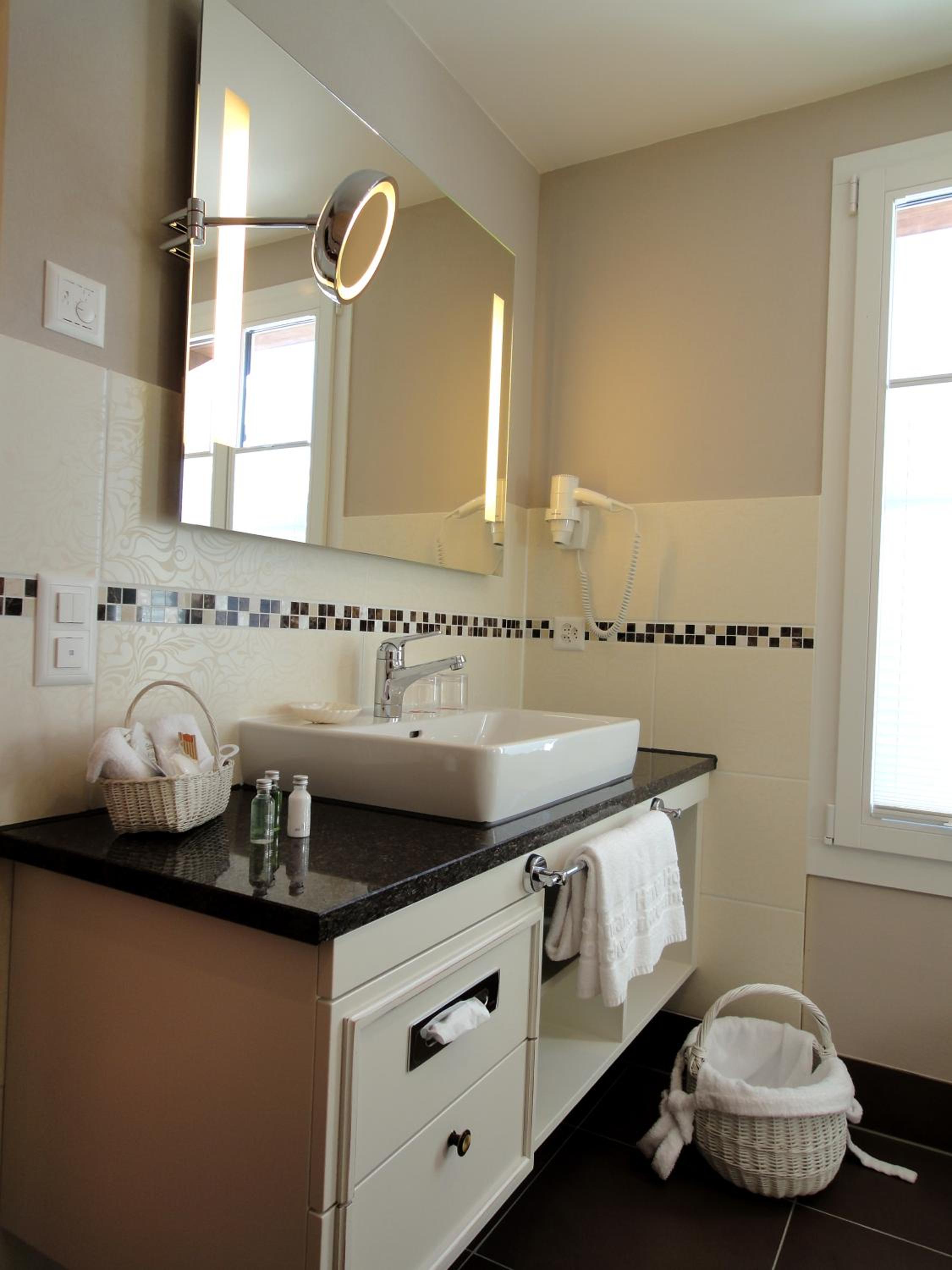 Superior Double Room - Eiger view - Photo 4