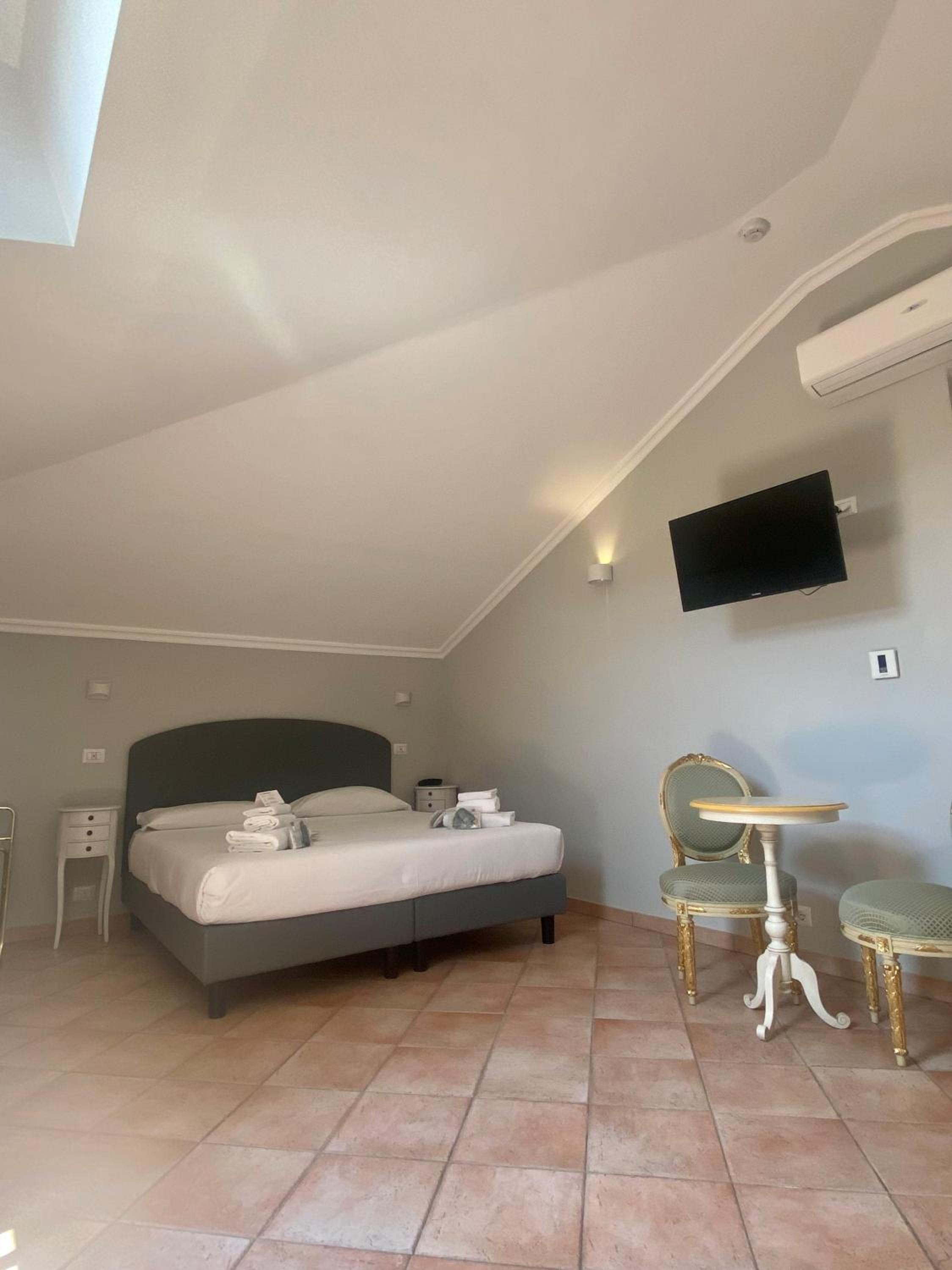 Triple Room photo 3