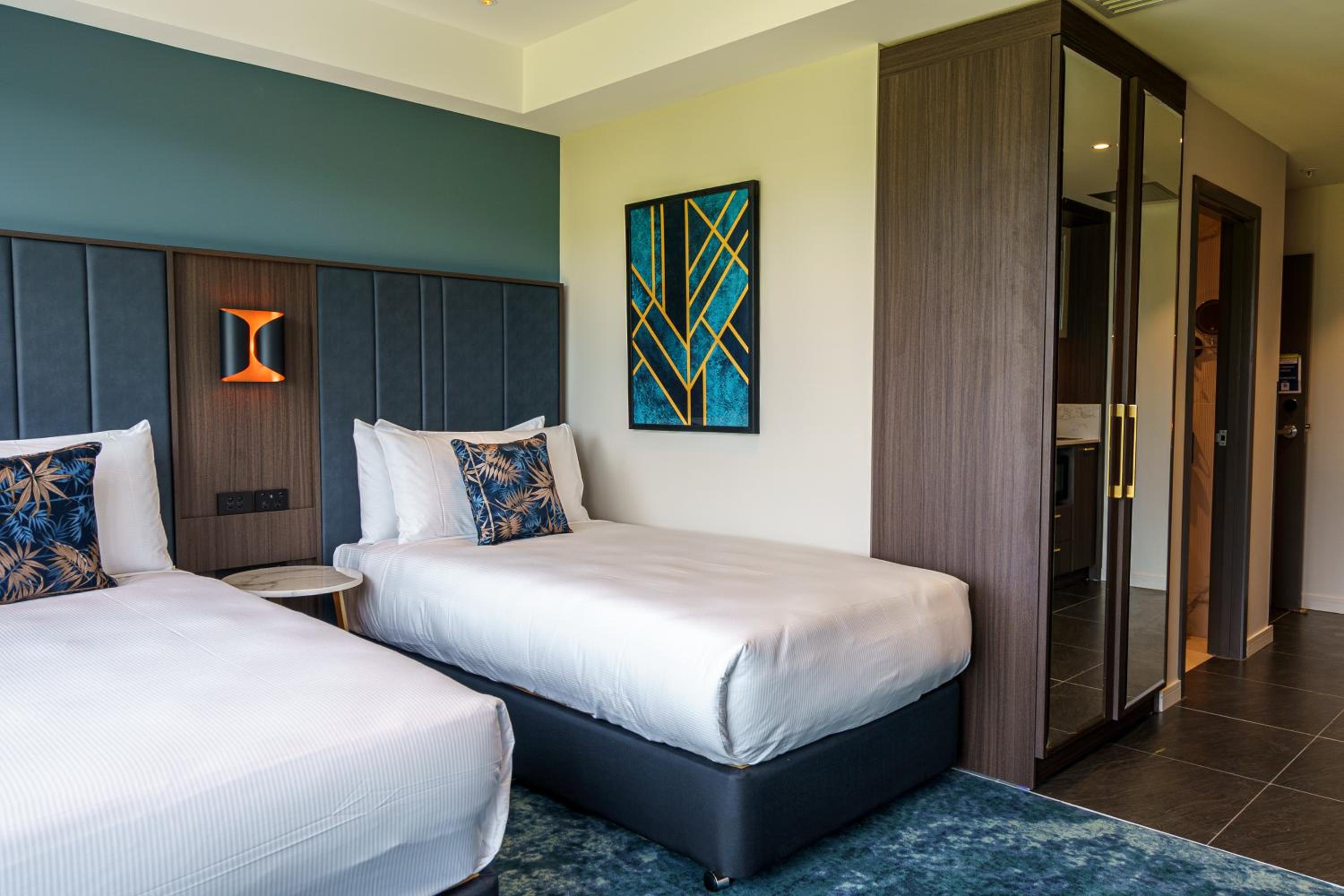 Standard Twin Room - Photo 3