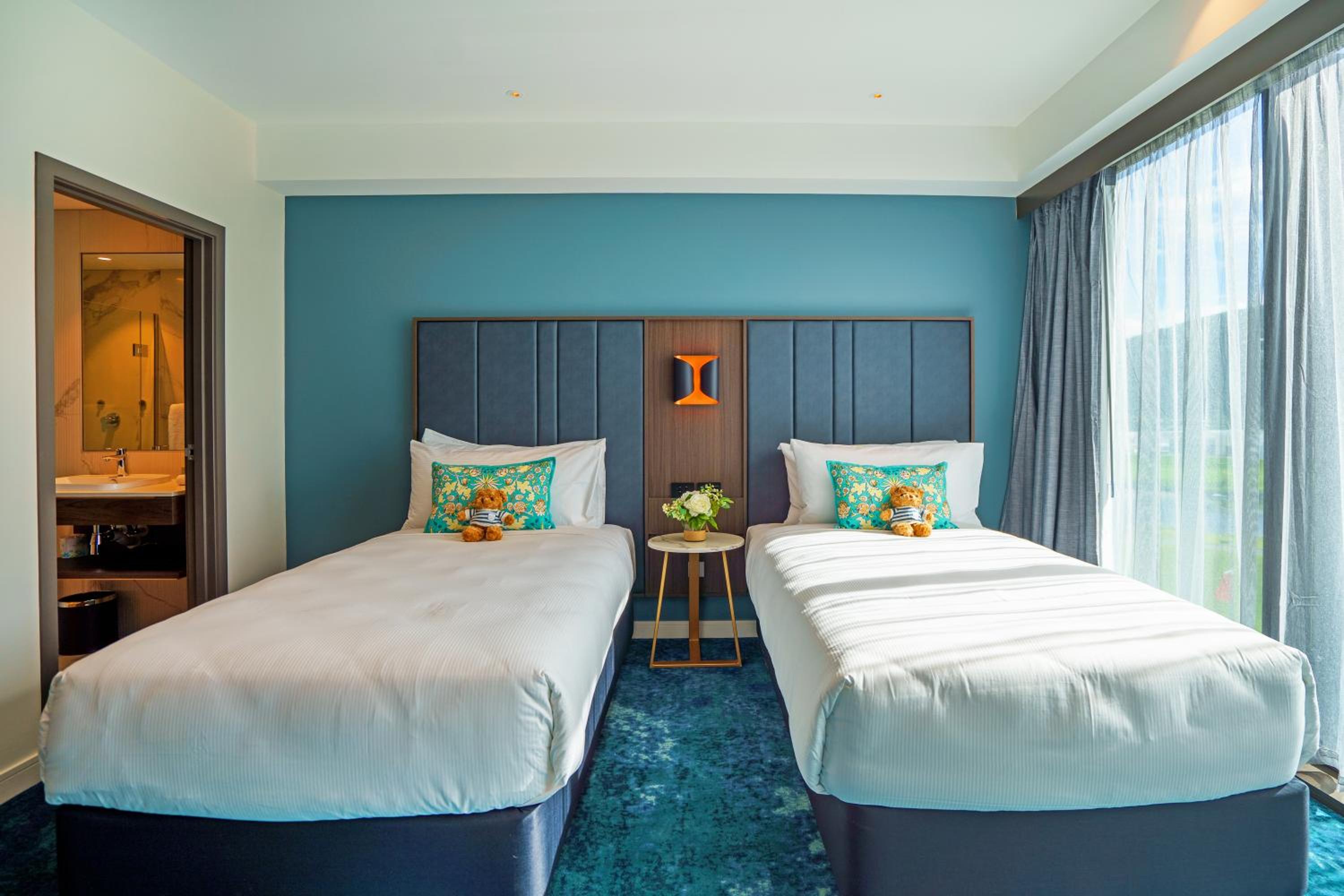 Standard Twin Room - Photo 4