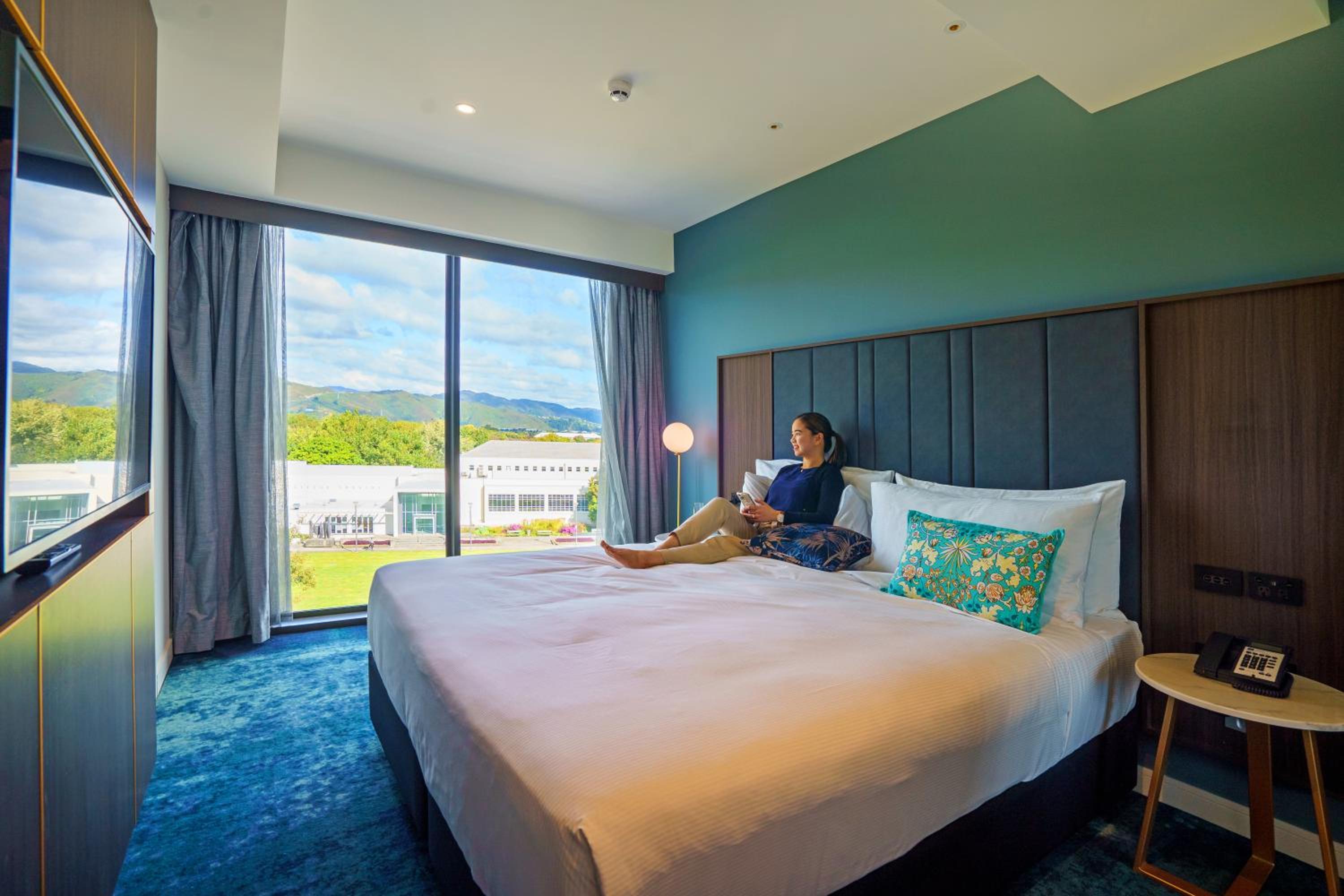 One-Bedroom Deluxe King Suite with Garden View - Photo 1