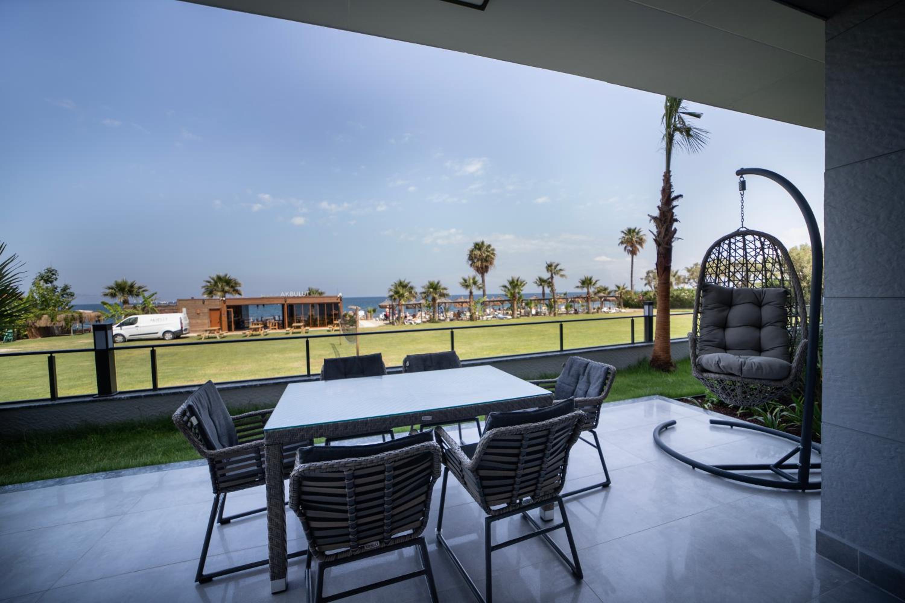 Queen Suite with Sea View photo 2