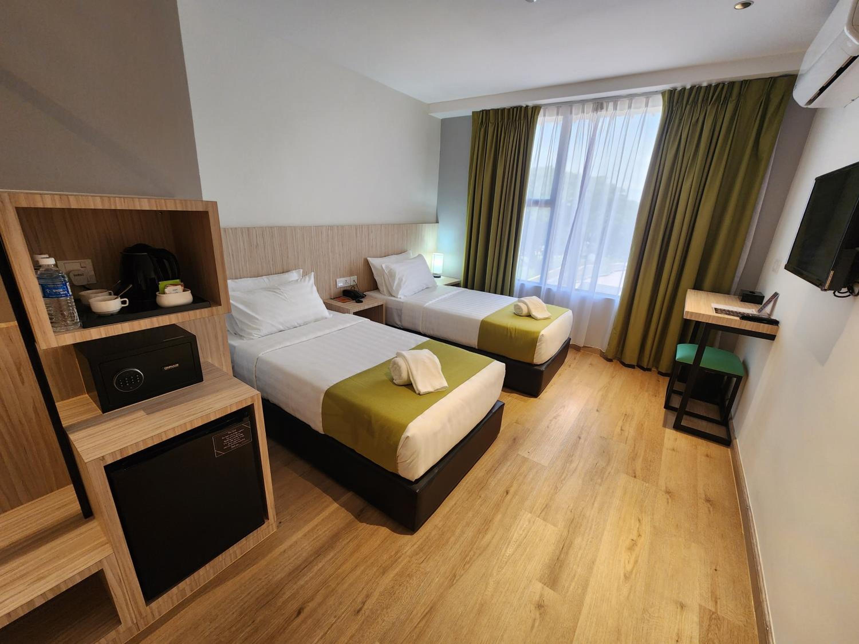 Deluxe Twin Room