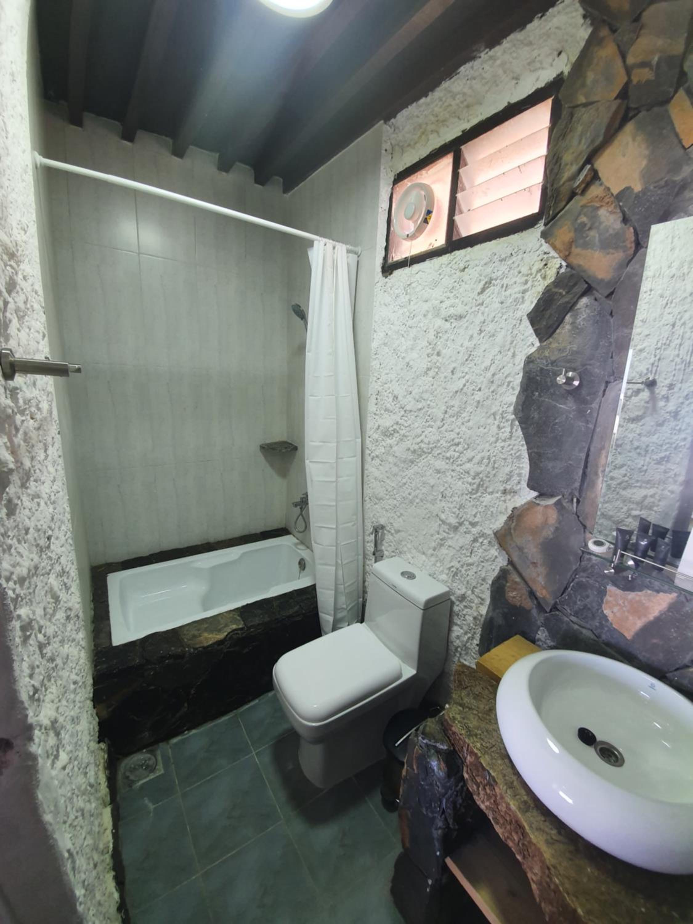 Standard Room - Photo 2