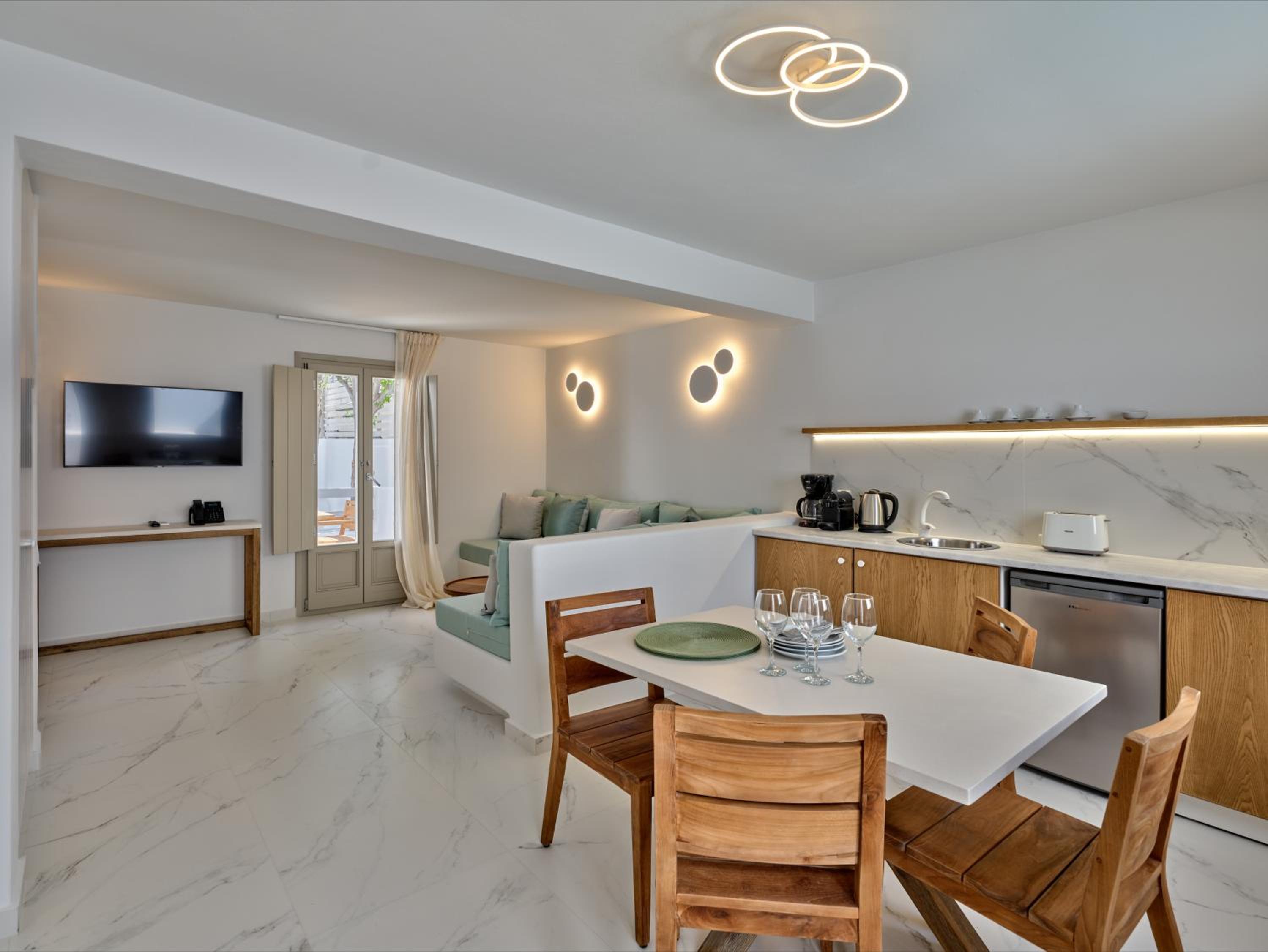 Suite with Hot Tub