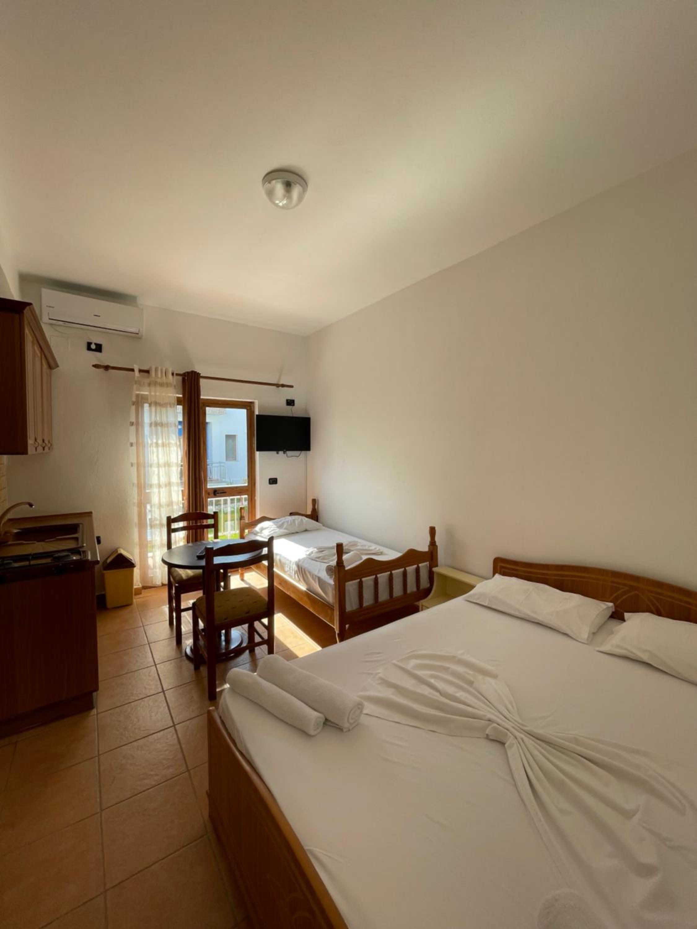 Economy Triple Room