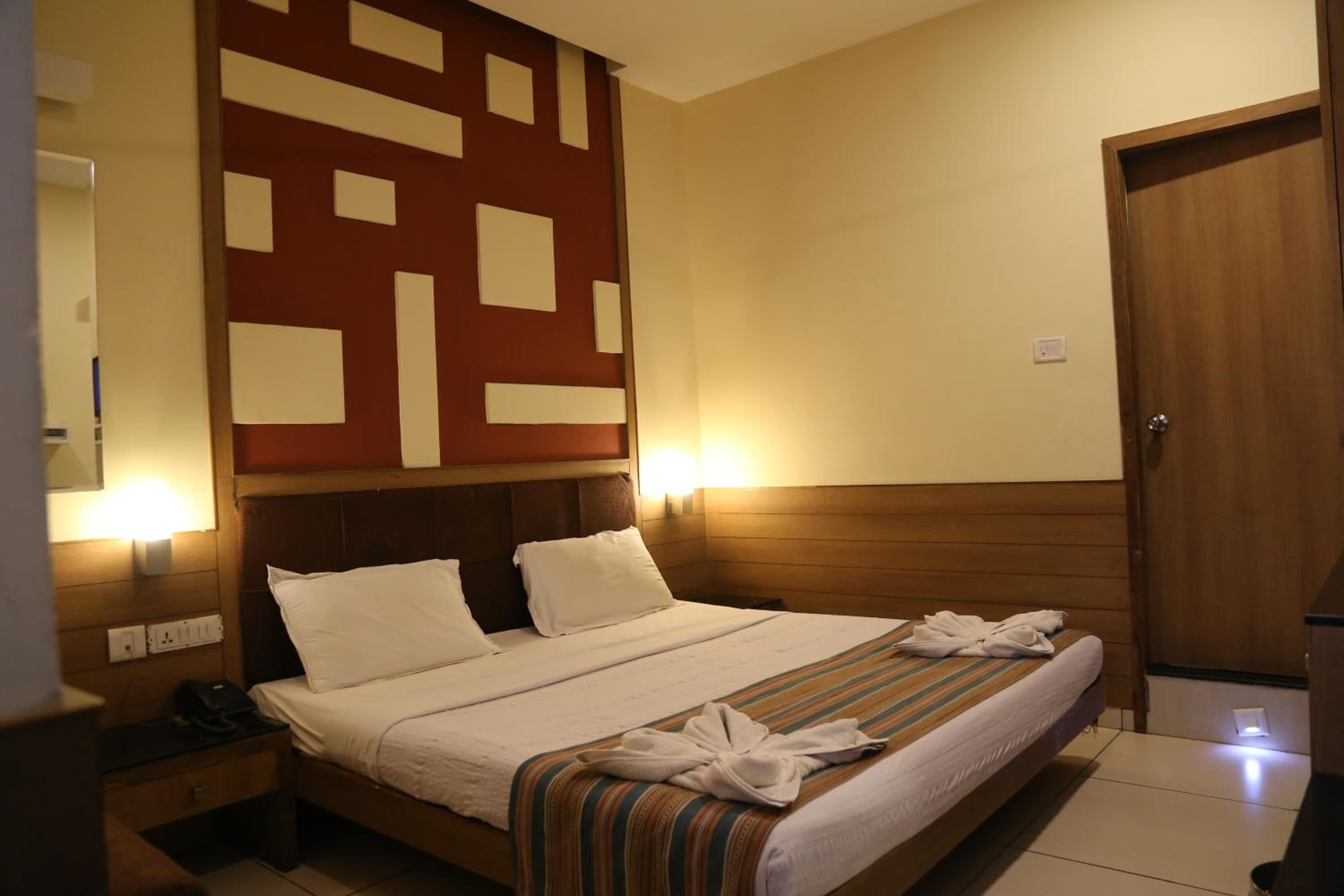 Budget Double Room - Photo 3