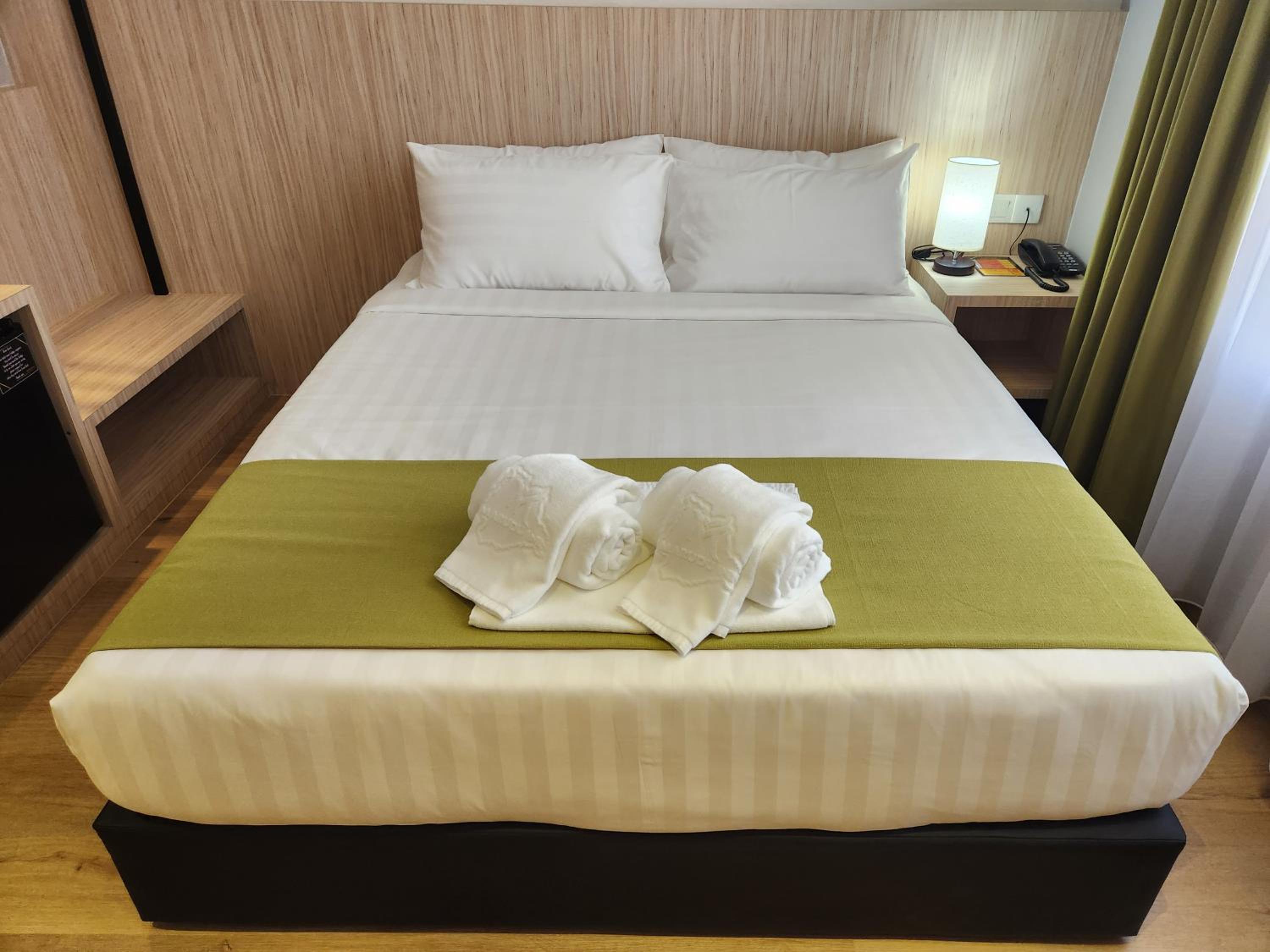 Standard Queen Room - Photo 1