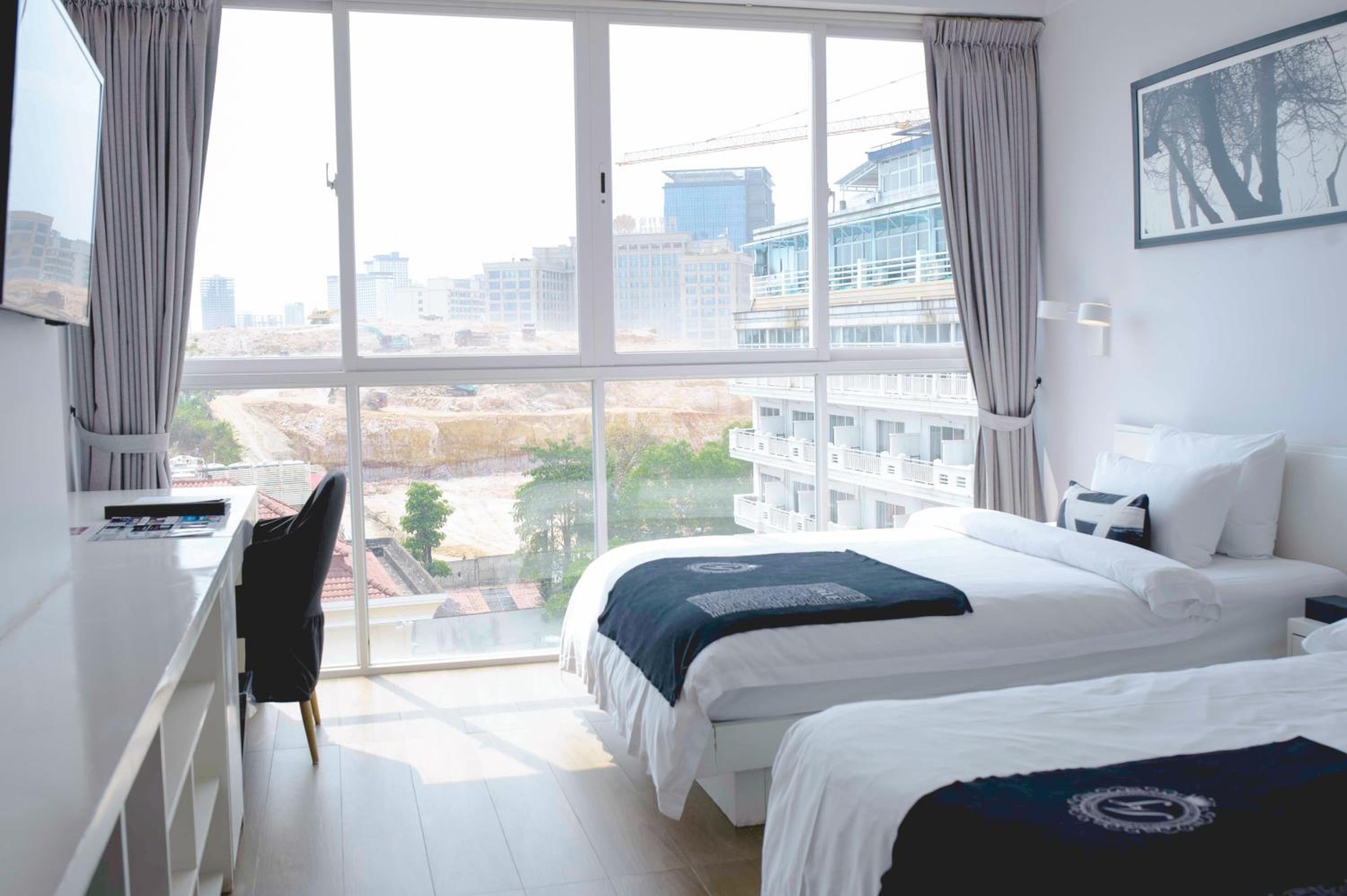 Deluxe Twin Room photo 1